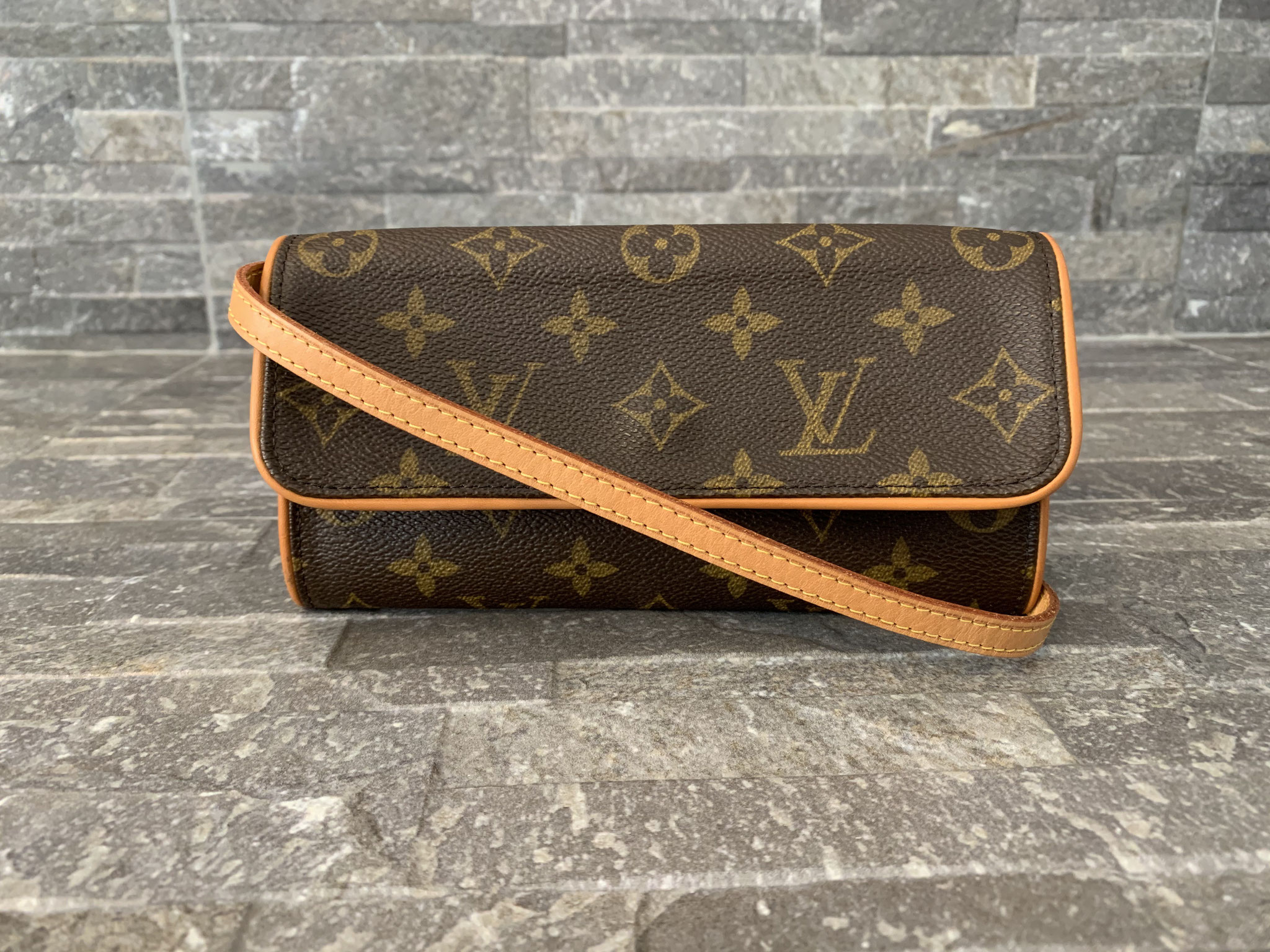Louis Vuitton Monogram Canvas Pochette Twin PM Ankauf Verkauf Second Hand Designertaschen und Accessoires