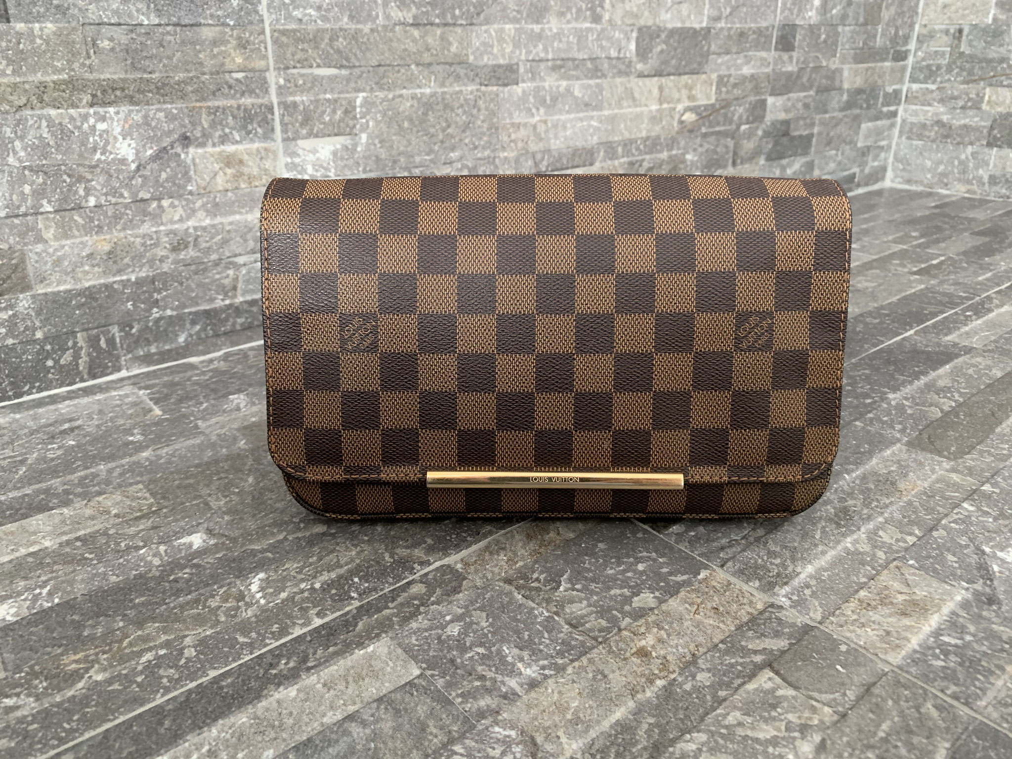 Louis Vuitton Damier Ebene Hoxton PM - Ankauf & Verkauf Second Hand  Designertaschen und Accessoires