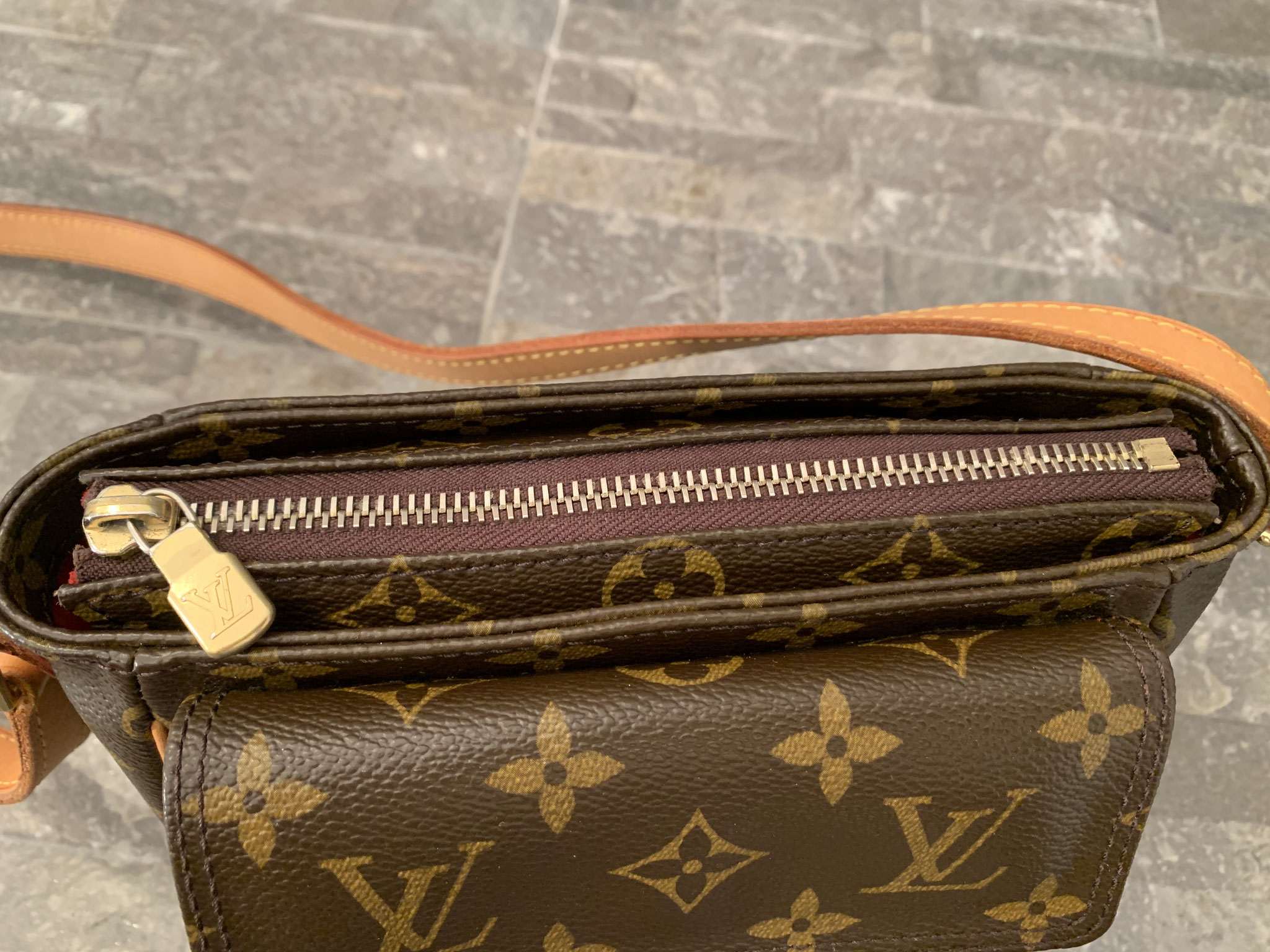 Louis Vuitton Monogram Canvas Multipli Cite - Ankauf & Verkauf