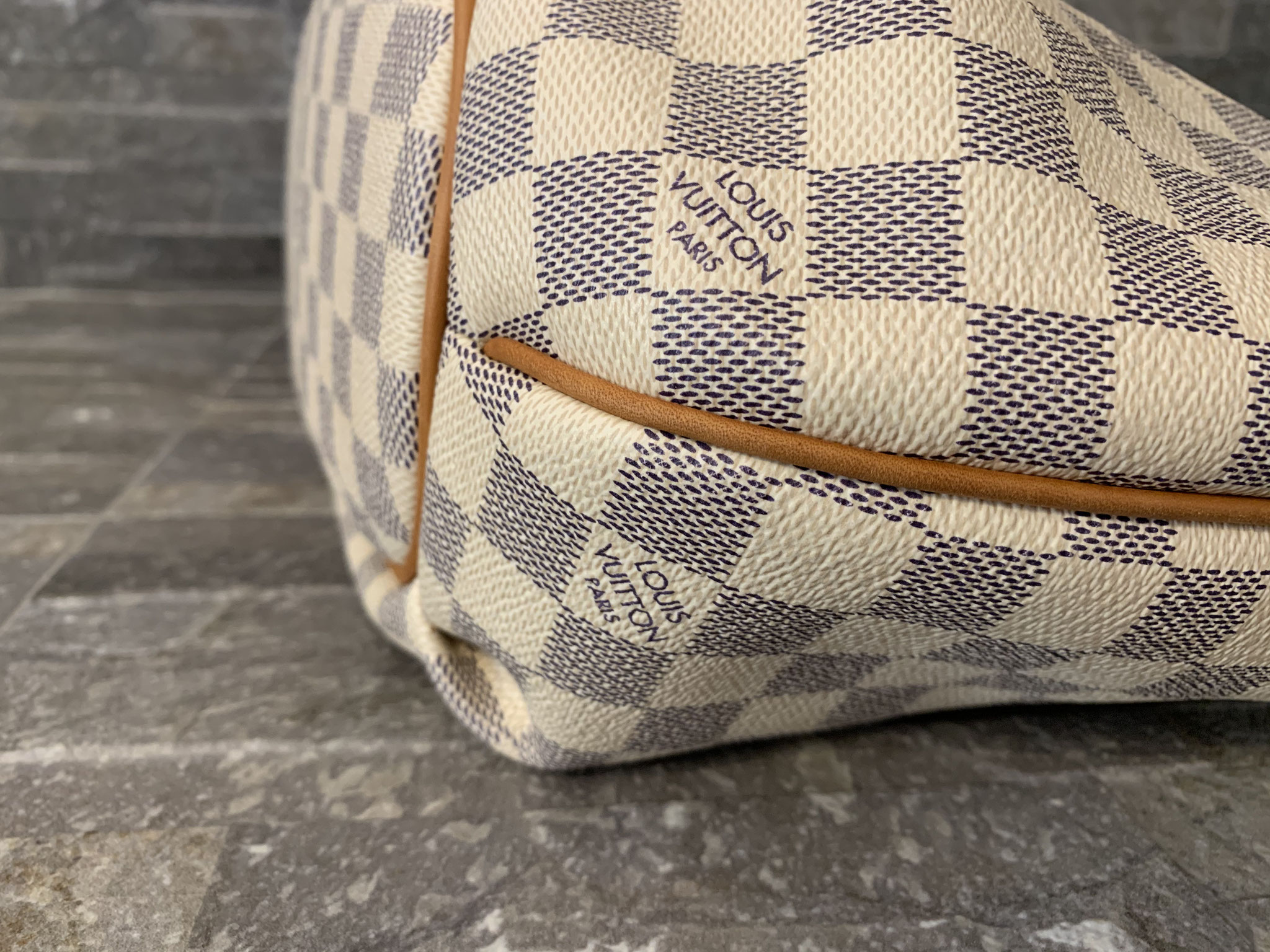 Louis vuitton riviera damier azur 2025