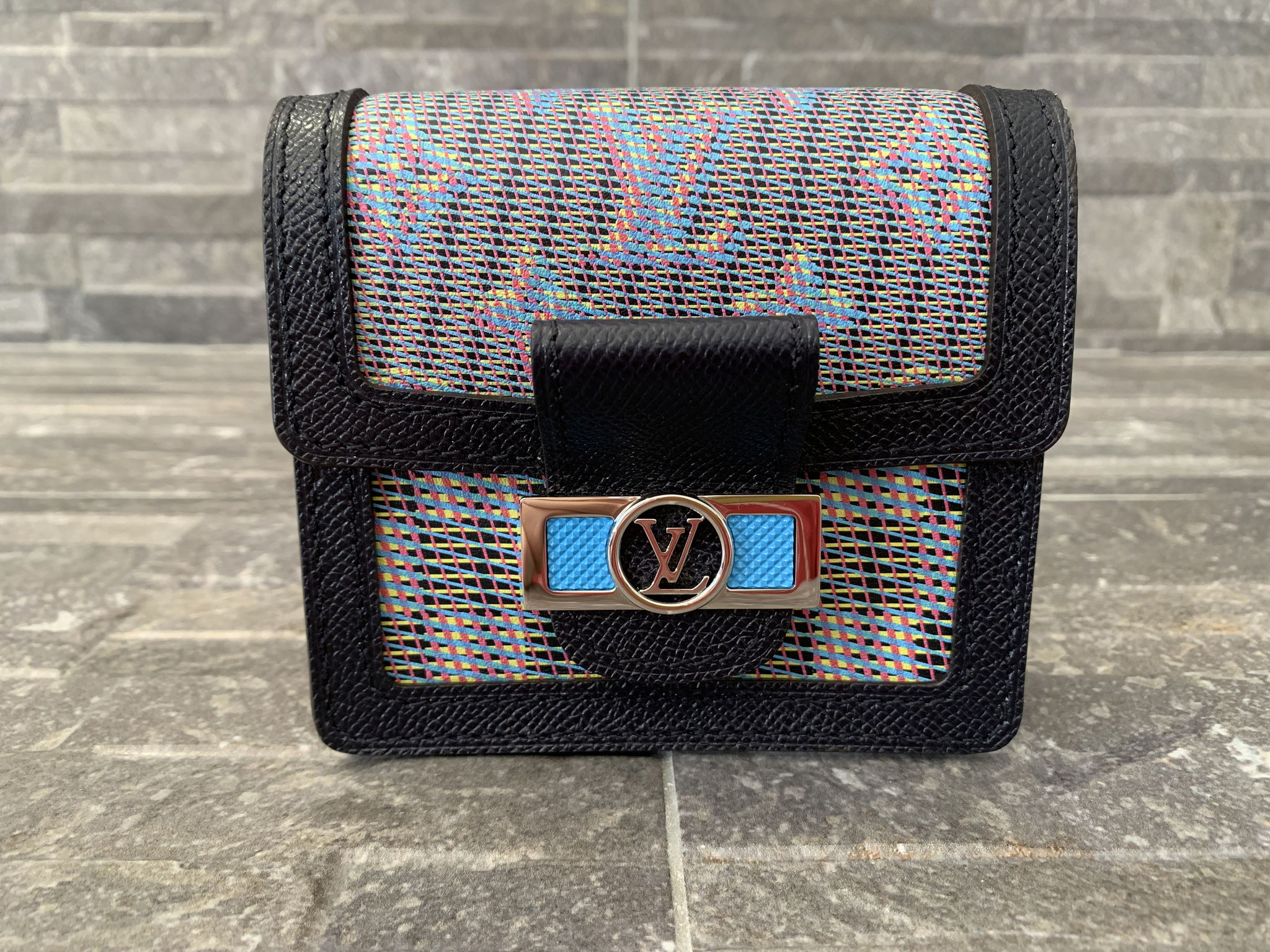 Replica Louis Vuitton Dauphine Bumbag MM,Mini Bags