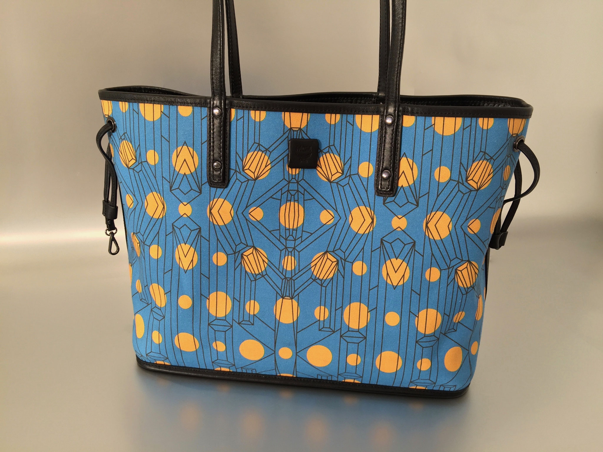 MCM Color Visetos Project Shopper in Schwarz Ankauf Verkauf Second Hand Designertaschen und Accessoires