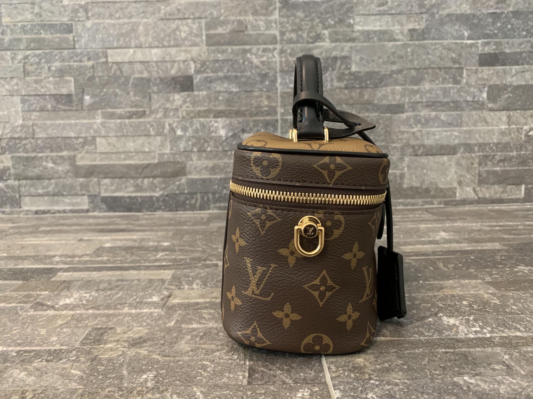 Vanity pm louis vuitton hotsell