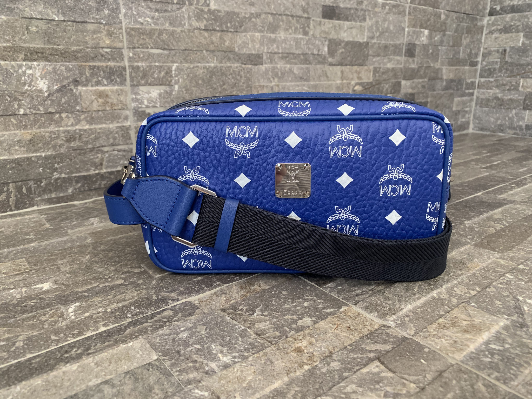 Mcm wash bag in visetos discount