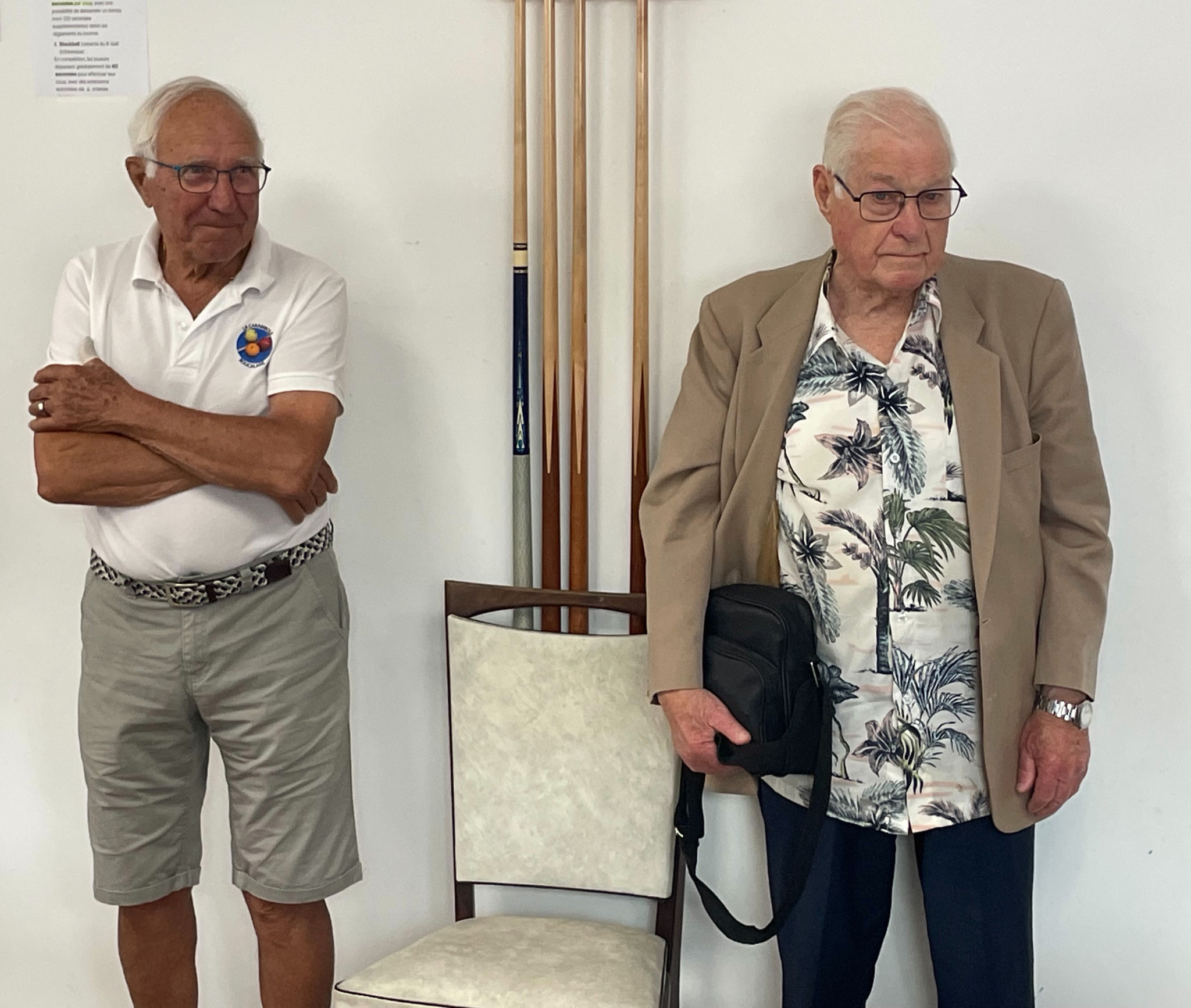 Voici 2 anciens
