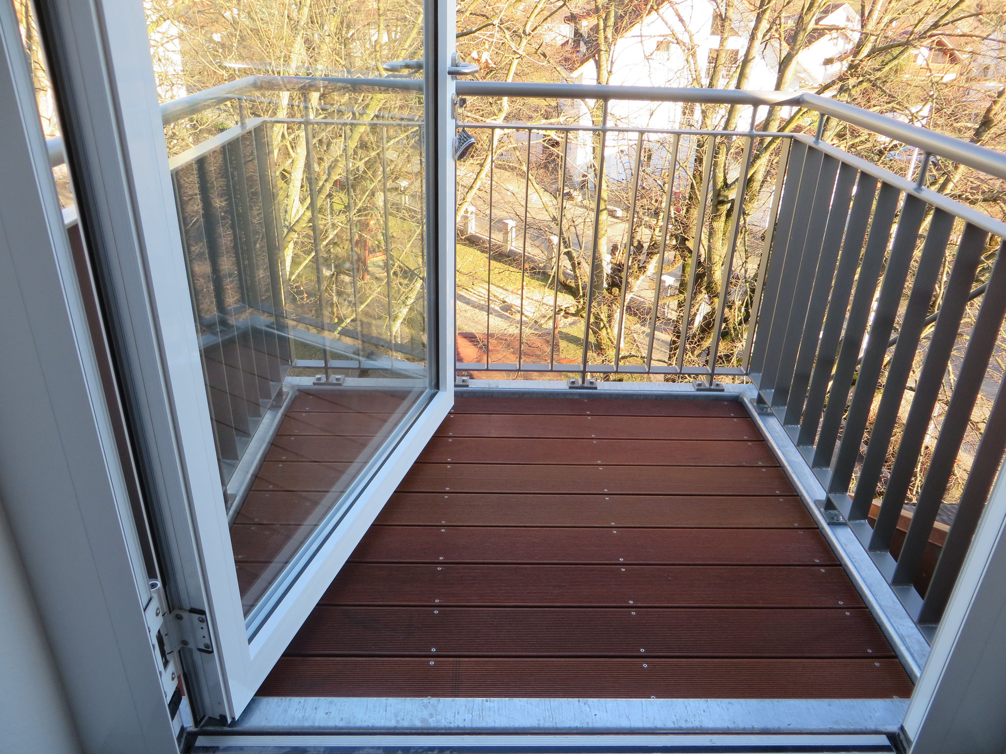 Herstellen einer Walmdachgaube am Kindergarten in Haltingen - Zimmerei