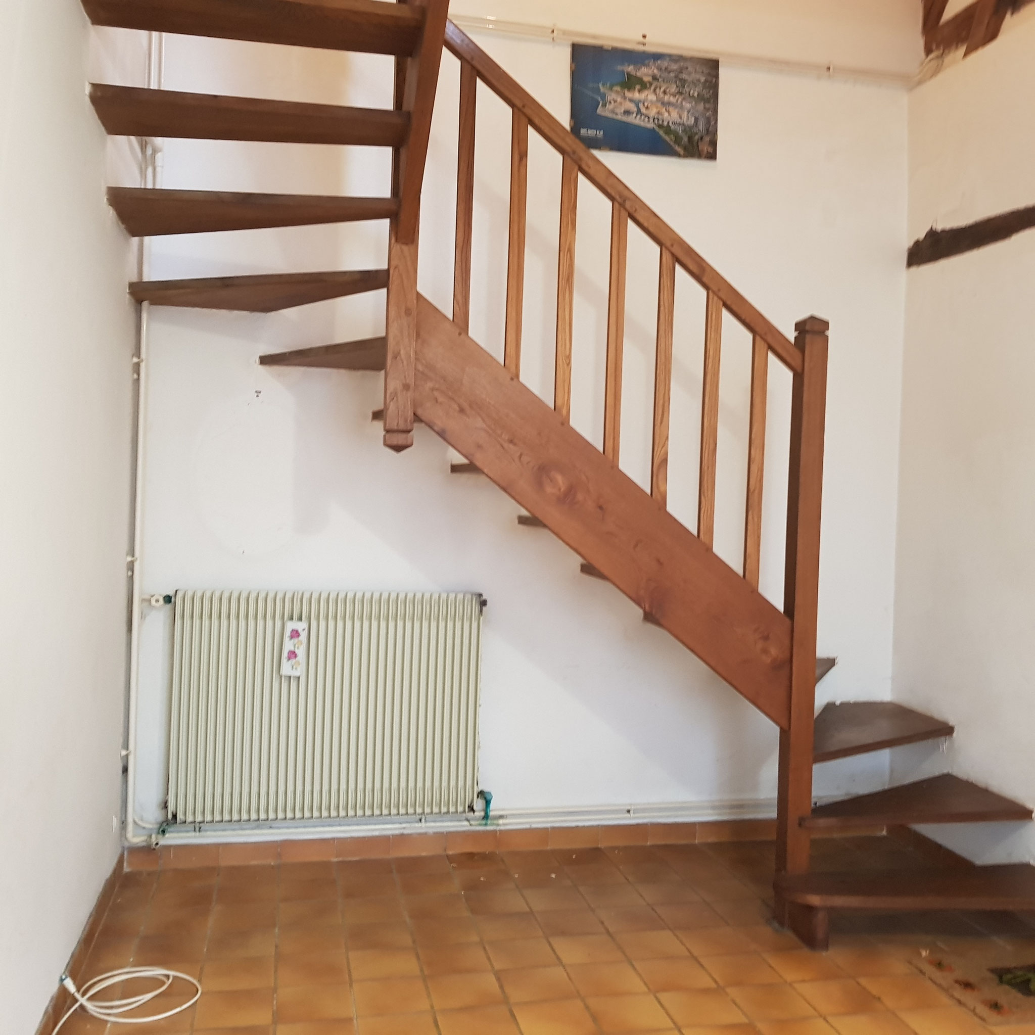 Avant travaux de pose d'un toilette sous l'escalier