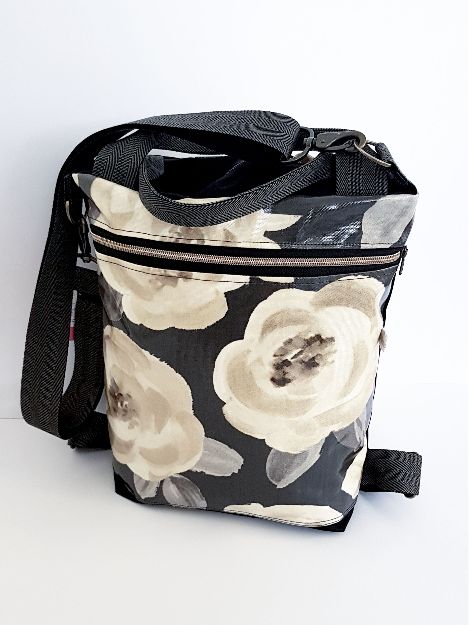 3in1 Bag M, schwarz mit Rosen