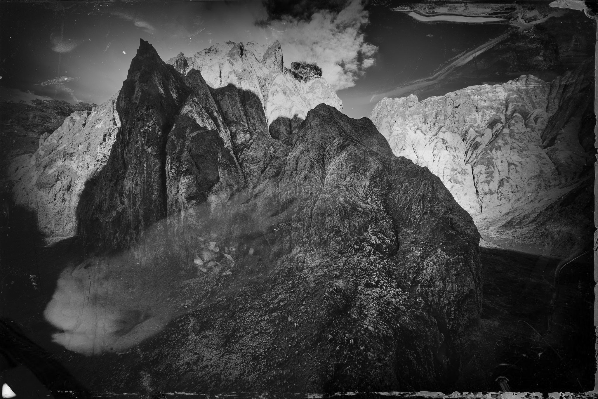 LIU GANGQIANG - Under the mountain，100 x 100cm ，Wet plate processing，UltraGiclee，Acid free paper, 2015