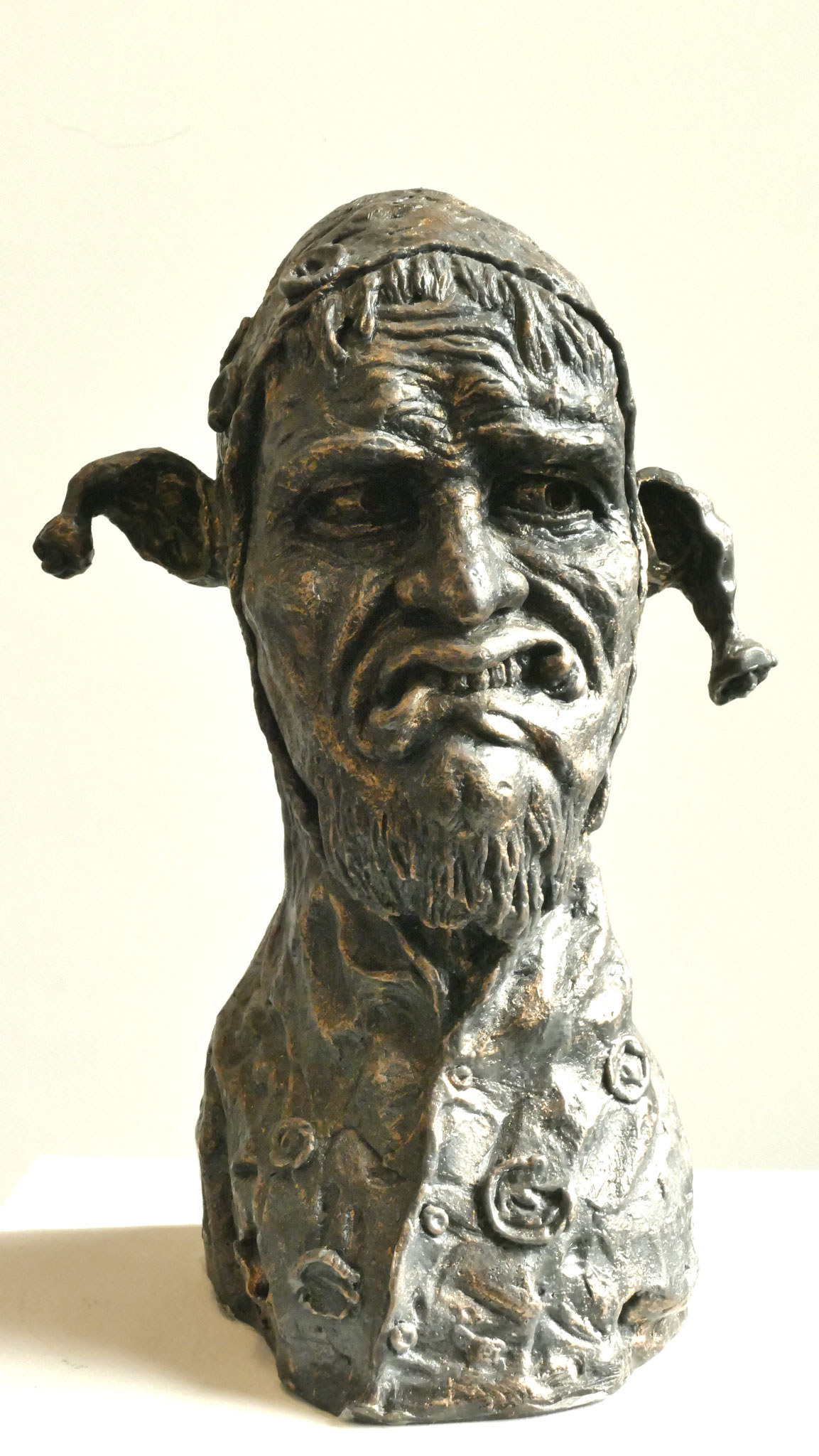Büste- Der Narr, 2021, aus feiner Bronze,  Auflage: 7 Exemplare