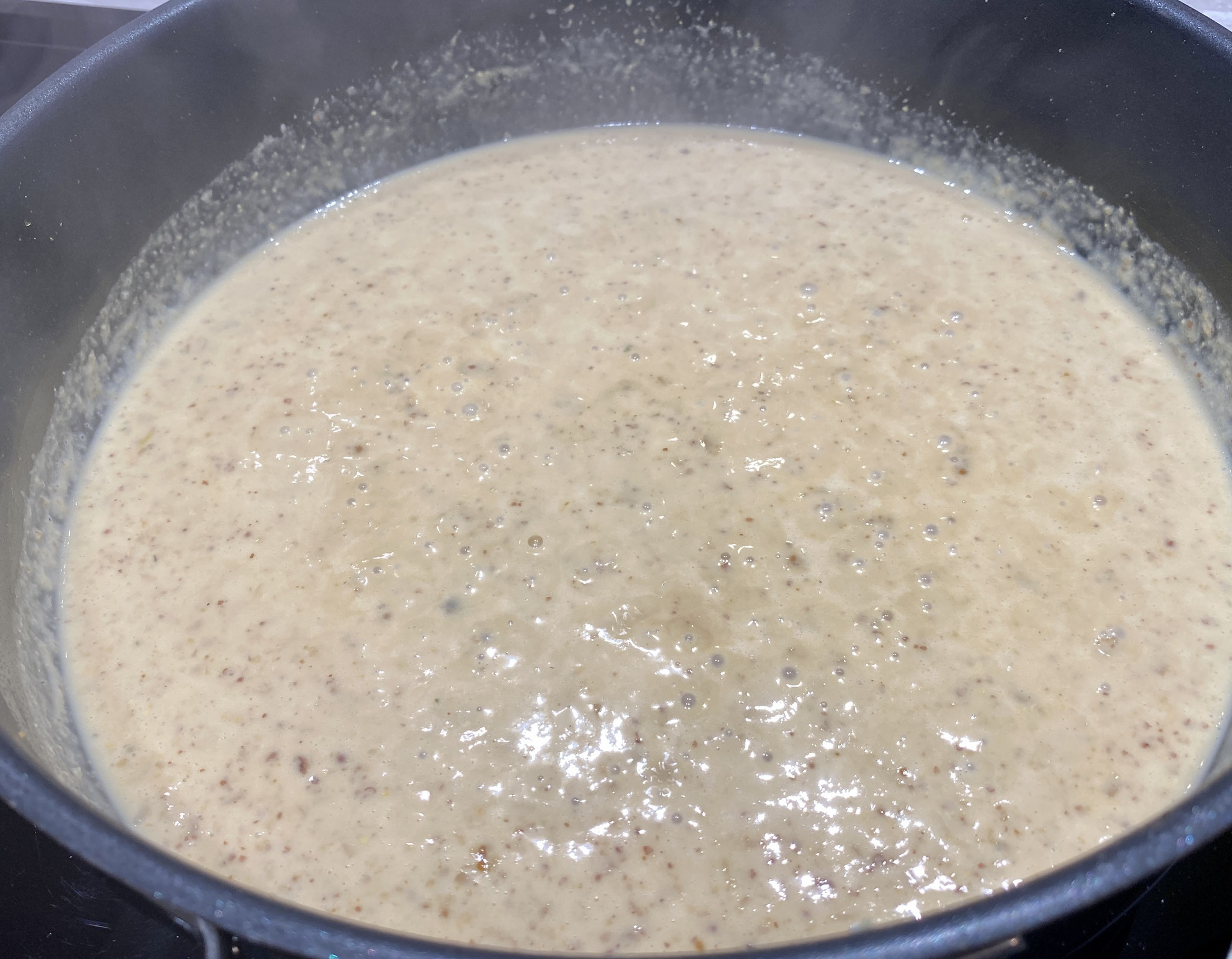 Hähnchen in Sahne-Senf-Soße auf tagliatelle con spinaci - TheEssigs Hähnchen in Sahne-Senf-Soße auf tagliatelle con spinaci - TheEssigs