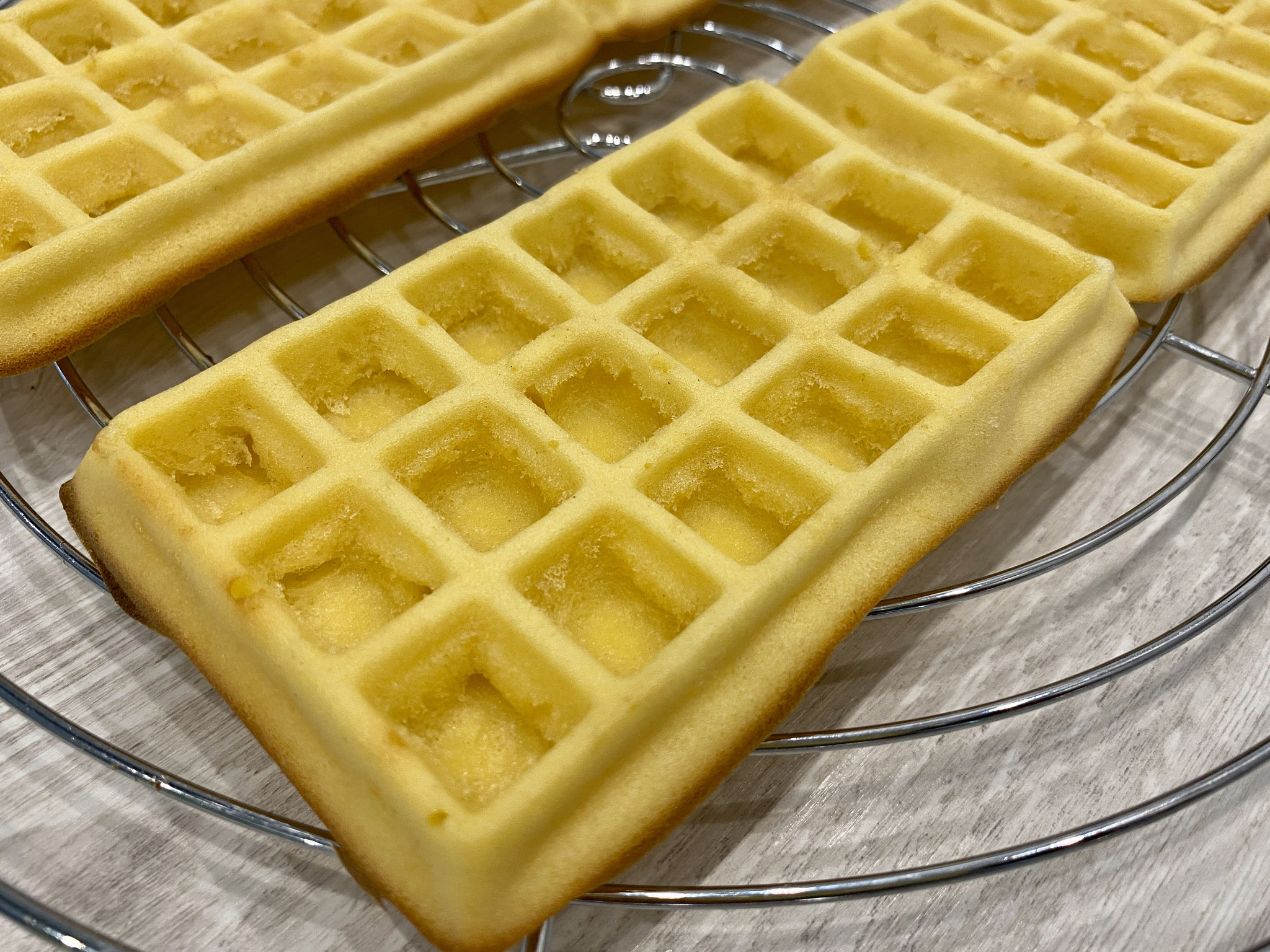 Buttermilch-Waffeln aus dem Backofen - TheEssigs