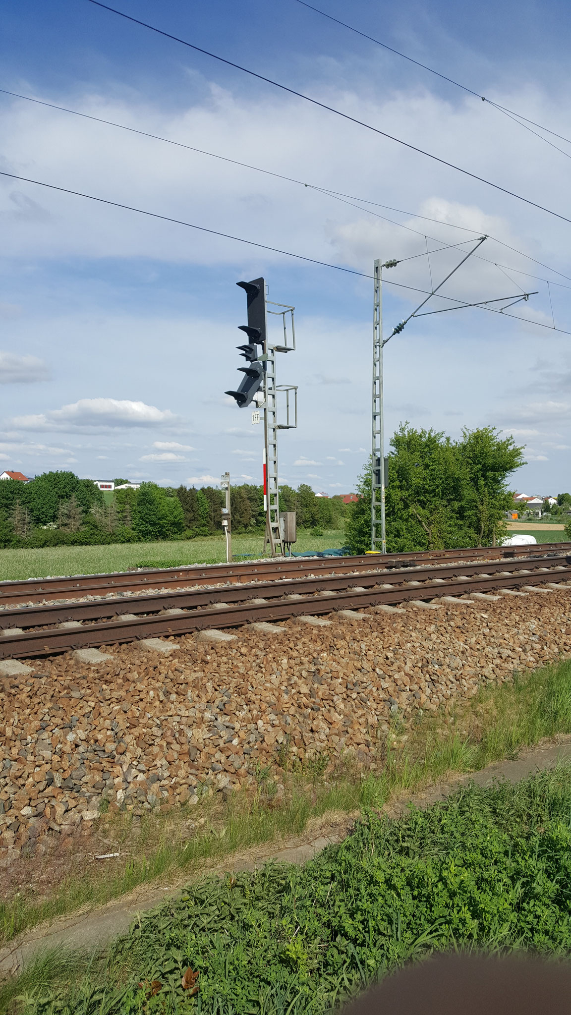 Hv-Signal {Strecke Ingolstadt - Eichstädt Bahnhof}
