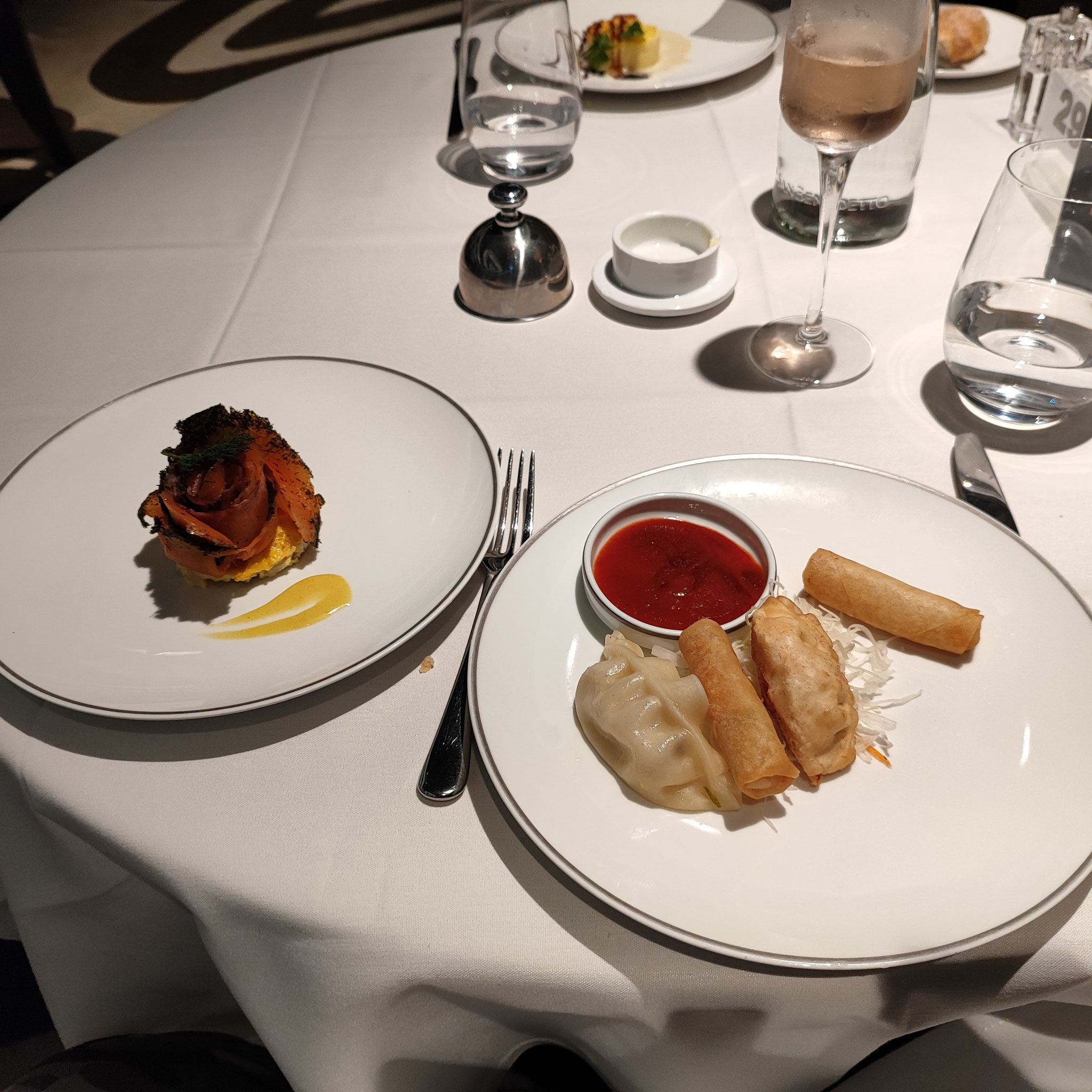 Assortiment asiatique au restaurant du Yacht club MSC seashore