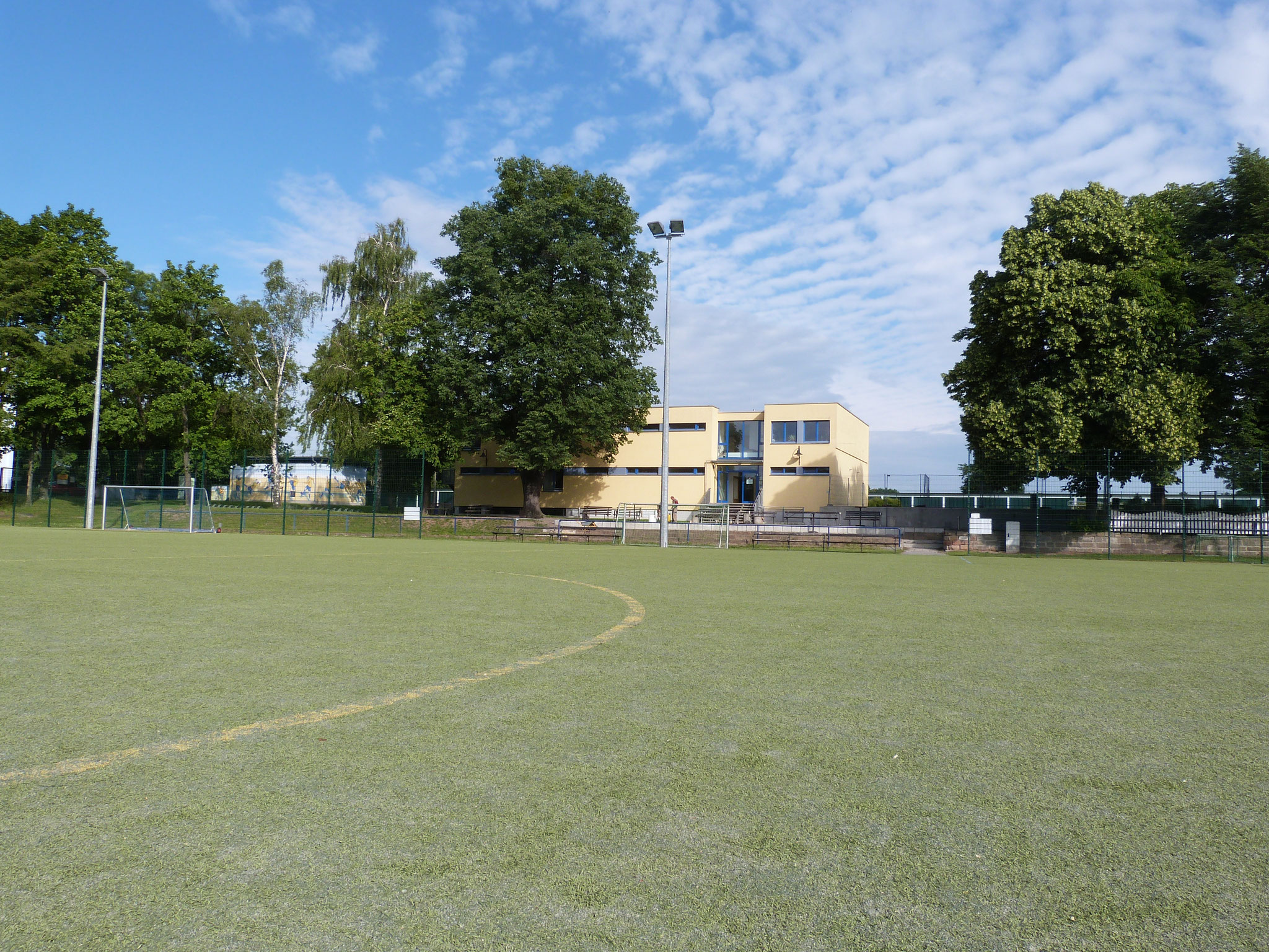 Auch an der Steirischen Straße in Laubegast wird mit Fördergeldern des Freistaats der Platz saniert. 