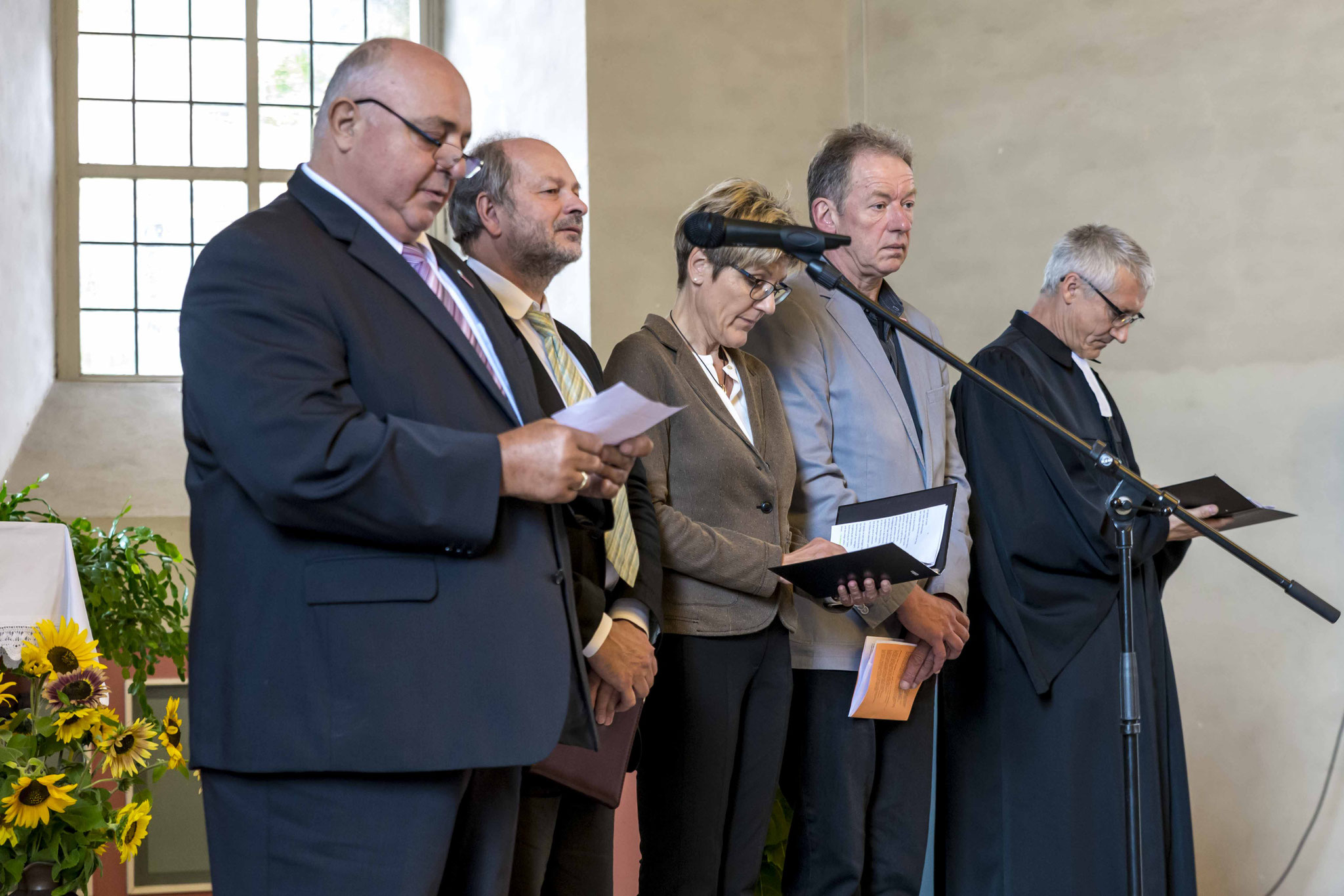 Das Fürbittgebet am Ende des Gottesdienstes sprachen Karl-Heinz Göpel (v.l.n.r.), Dieter Lomb, Hannelore Volke, Alfred Schüttler und Dr. Jochen Gerlach