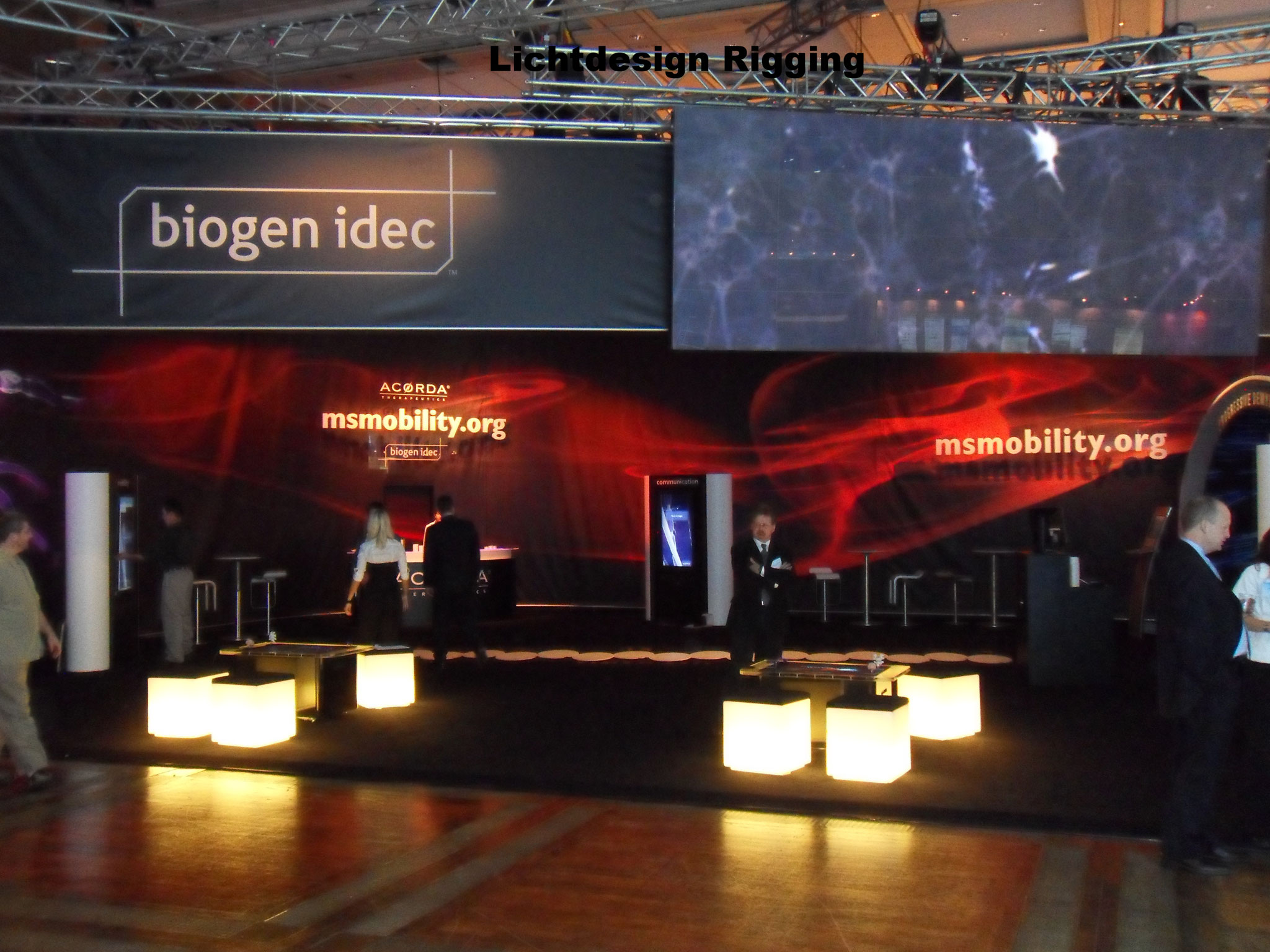 Düsseldorf Congress Center - Steglos Displays Varilite Trussing Projektion Lichttechnik Moving Lights