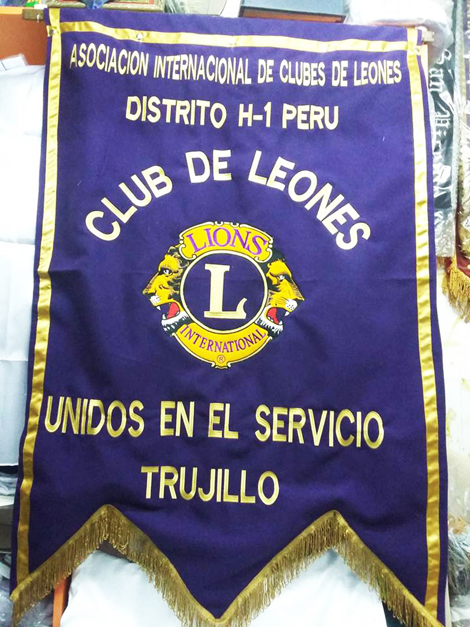 GALLARDETE Bordados y confecciones Franco