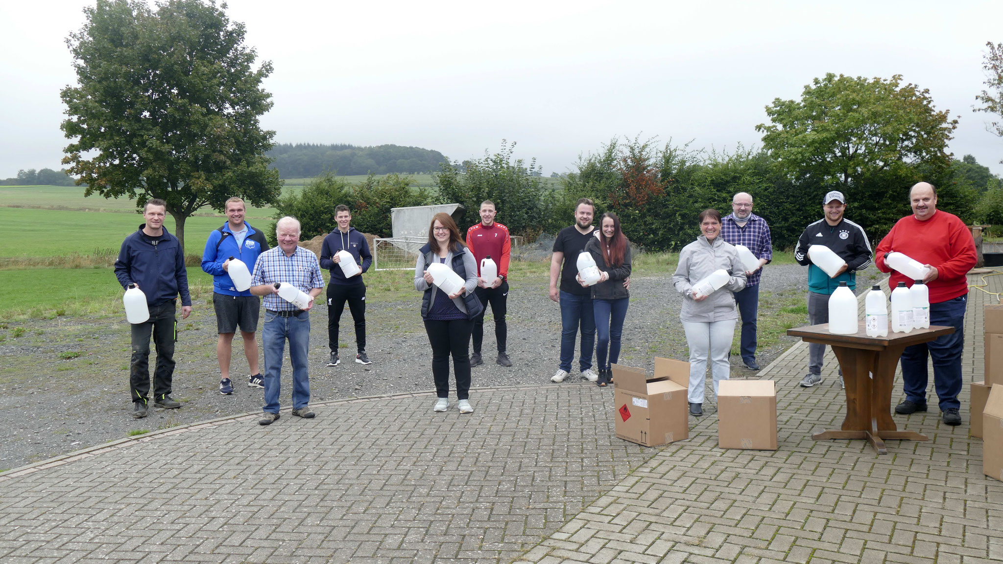 Übergabe des kostenlosen Desinfektionsmittel für unsere Sportvereine im Vogelsbergkreis