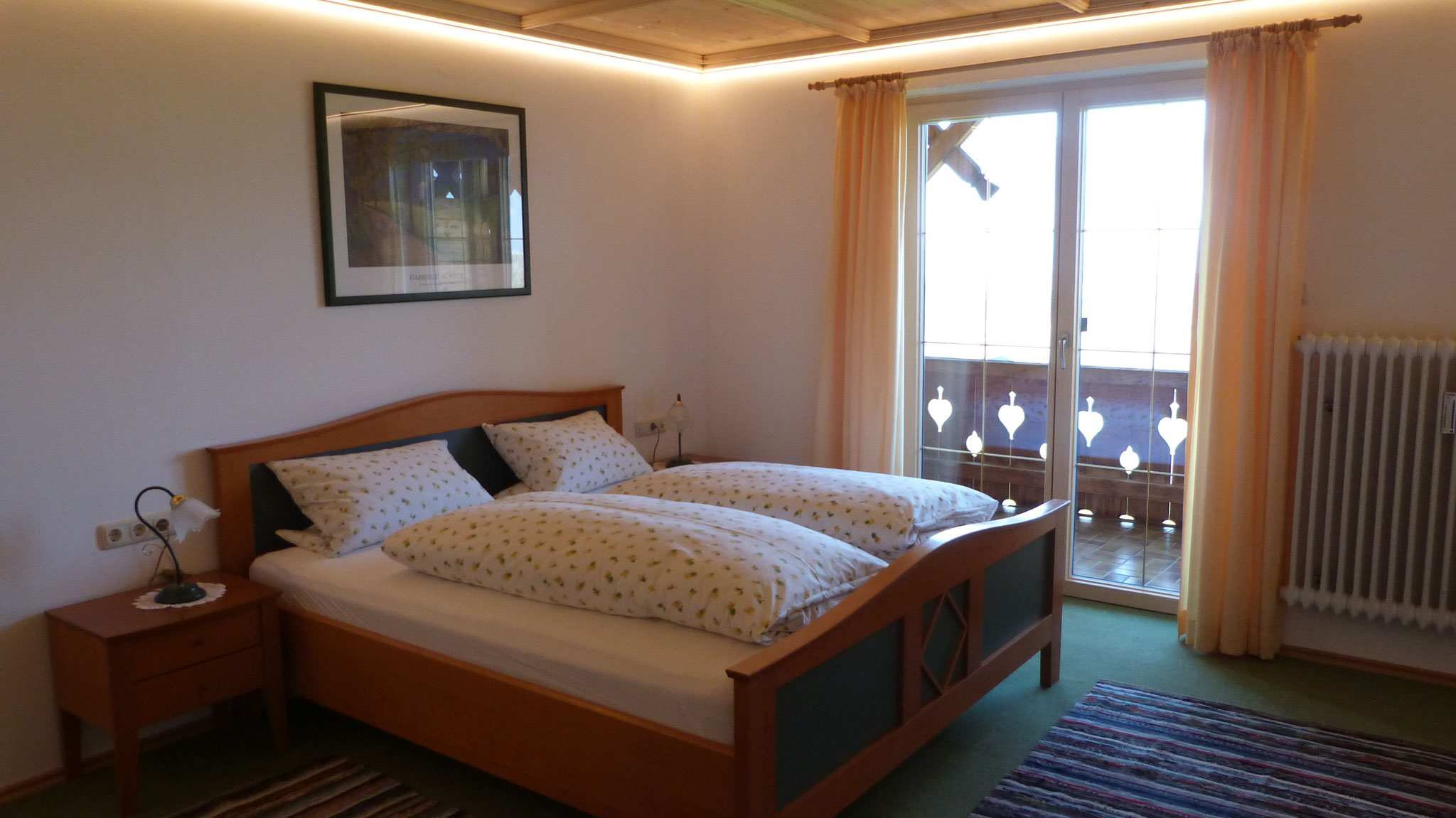 Riesiges Schlafzimmer mit Panoramablick