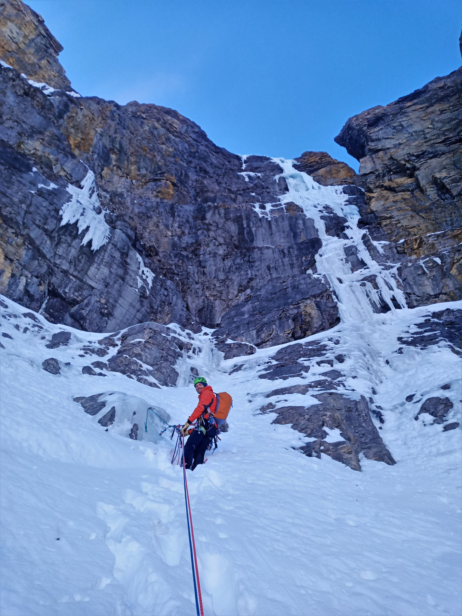 Le ressaut final!  -  Cascade guide Maurienne