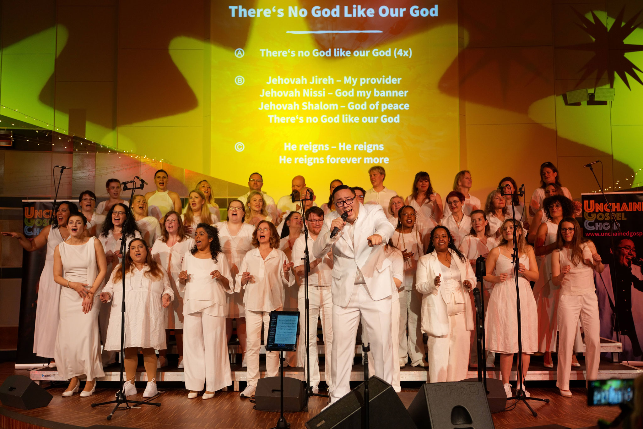 Mitmachlied: There's No God Like Our God