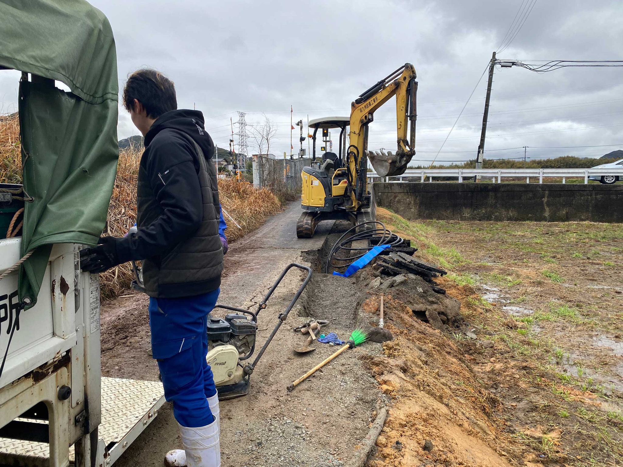 有限会社フィンテックの企業向け建設サポート施工事例　【北九州市小倉南区】上水引込工事