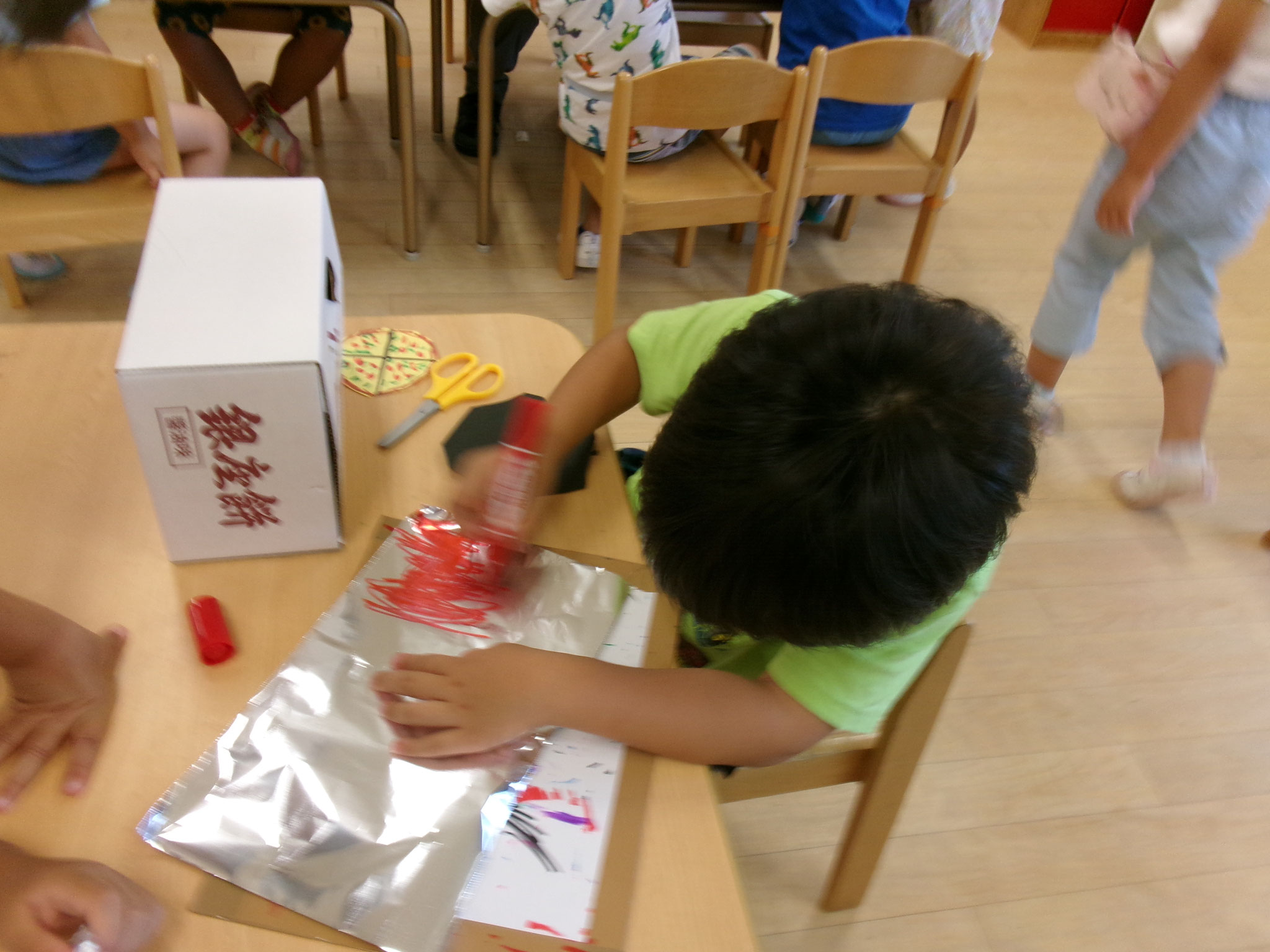 ７月9日　ピザ屋さんをしたい！と何が必要かを考え、制作中です！