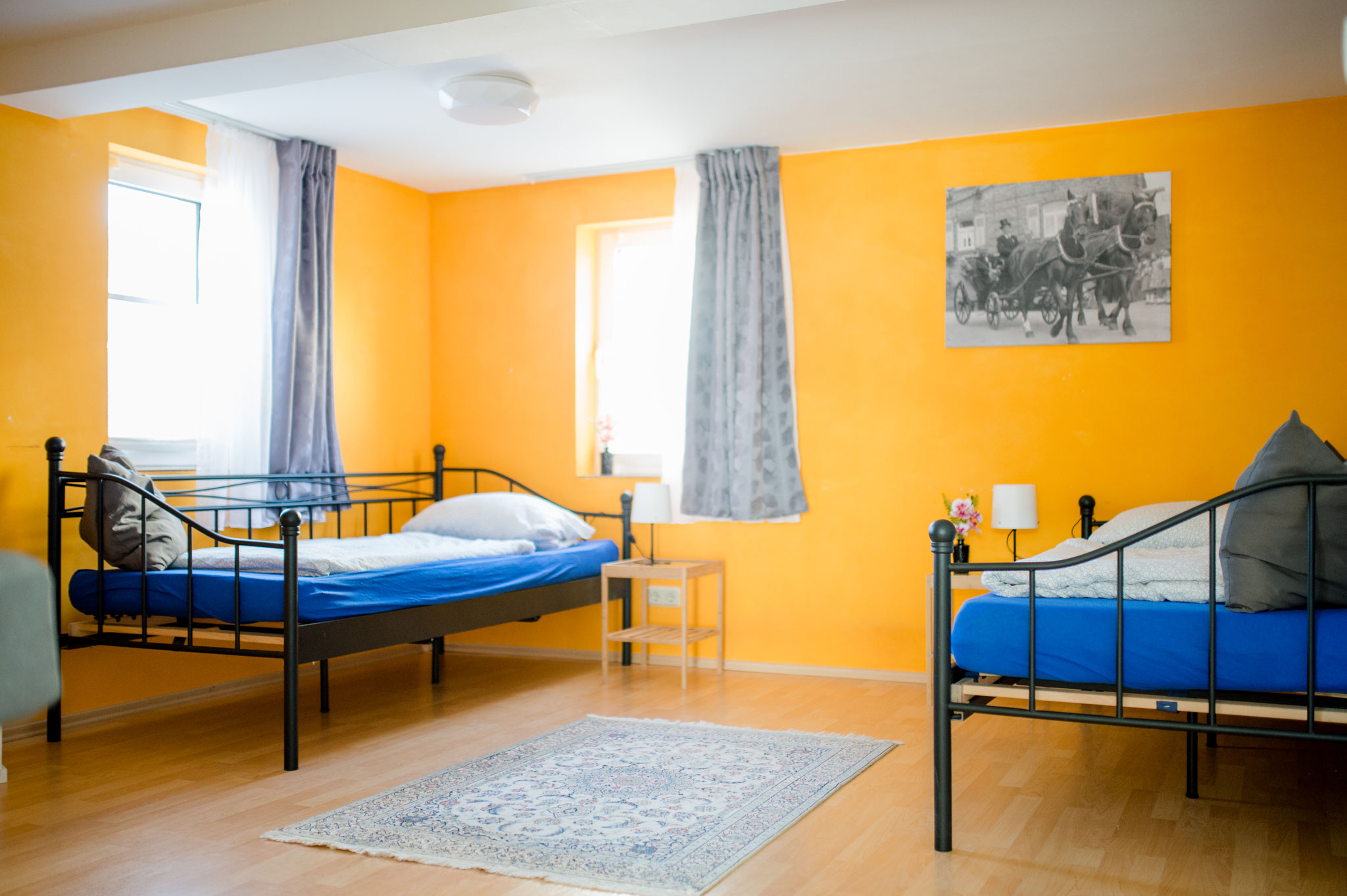 Drittes Schlafzimmer mit zwei Einzelbetten in der Monteurunterkunft in Limburg-Offheim