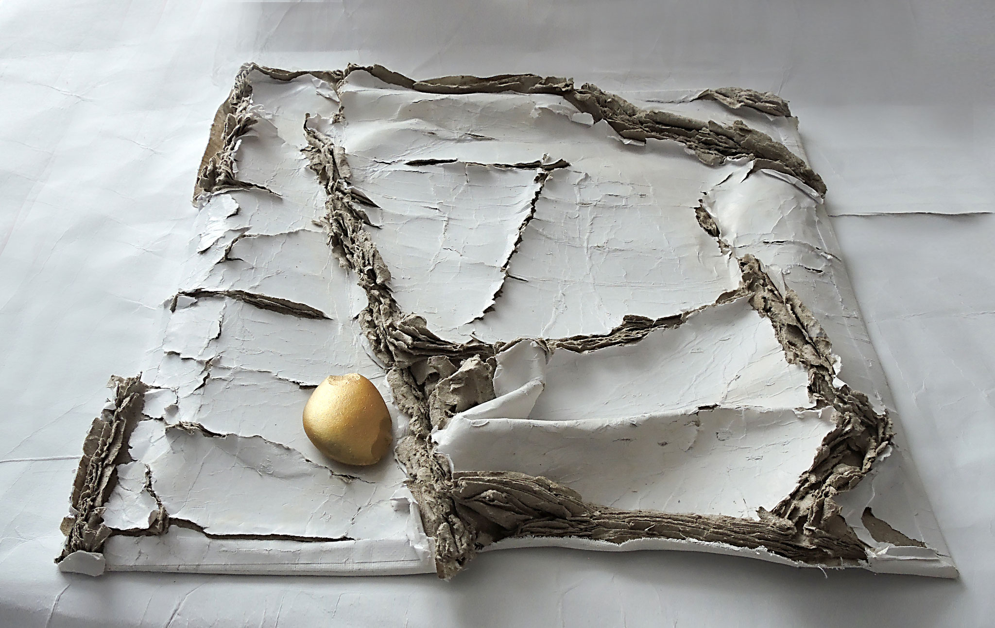Cracks and Light   (37x40x5 cm)