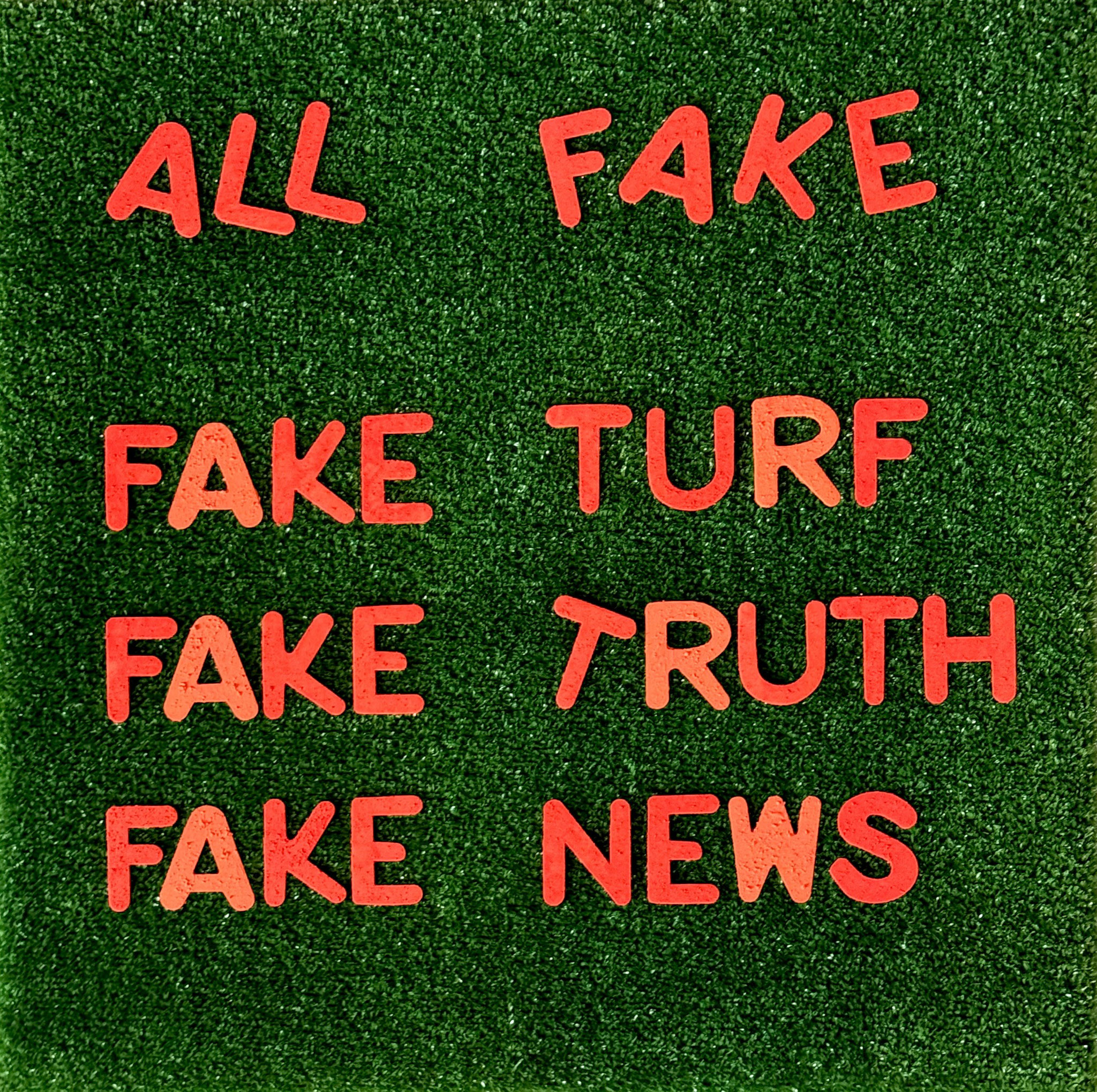 ALL FAKE (80x80x3 cm)