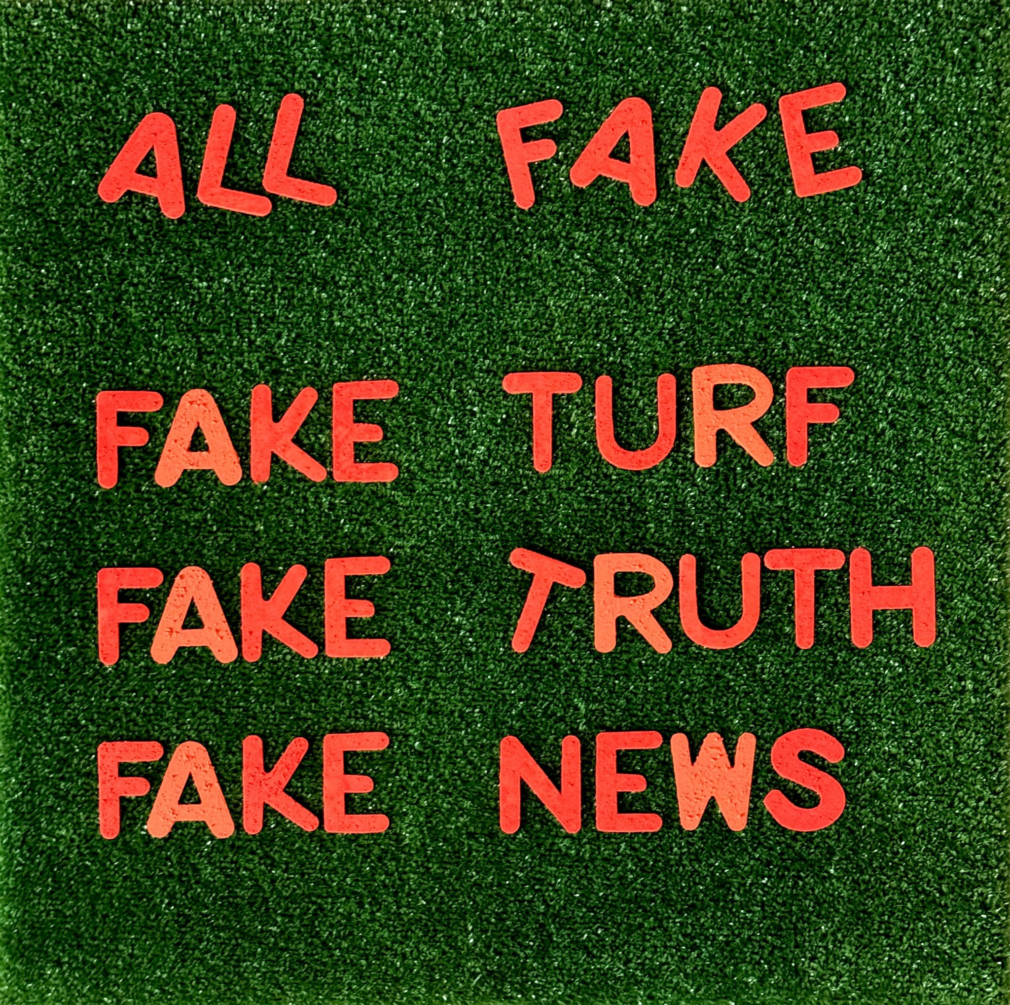 ALL FAKE (80x80x3 cm)