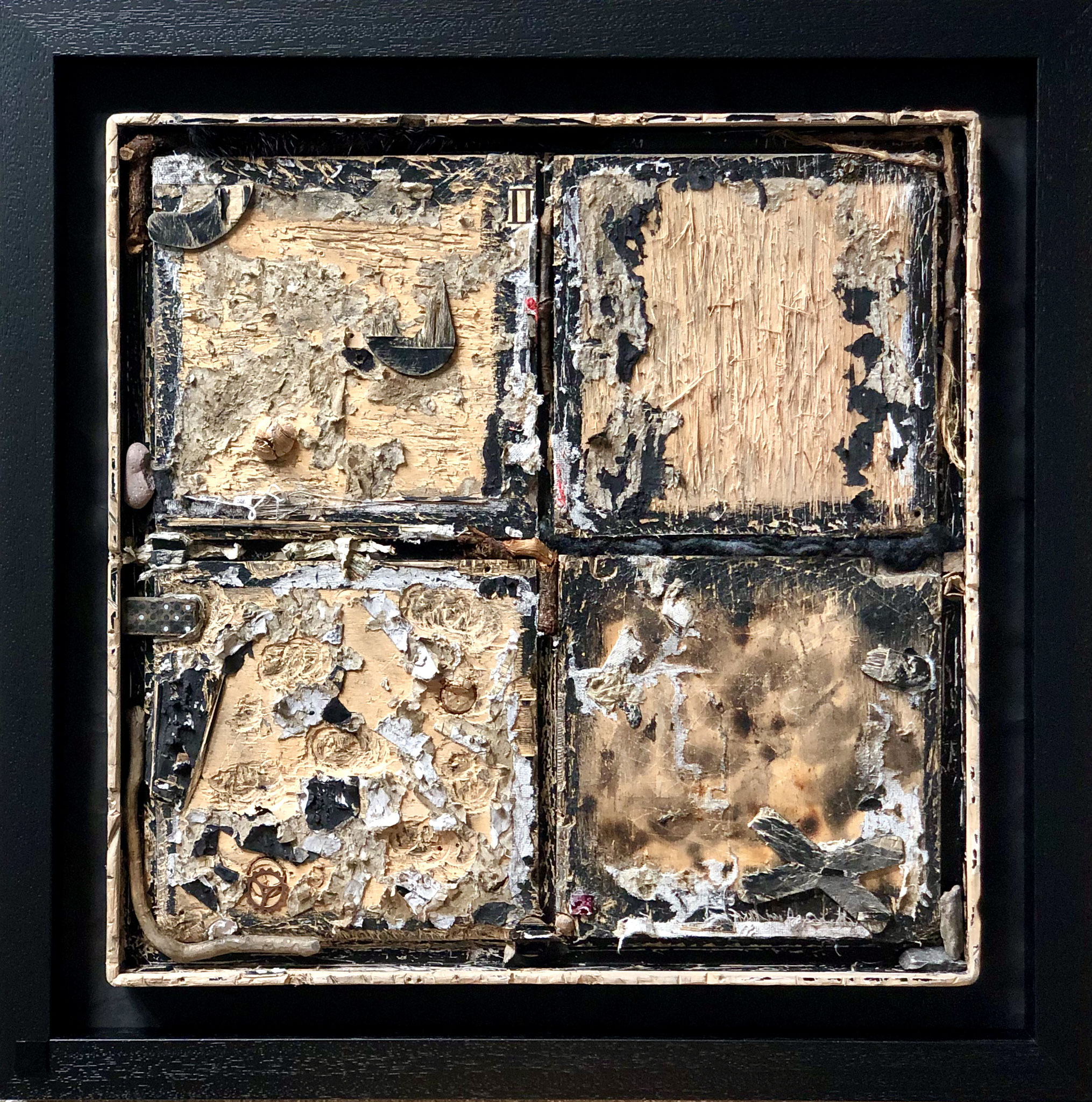 Resurrection (43x43x4,5 cm)