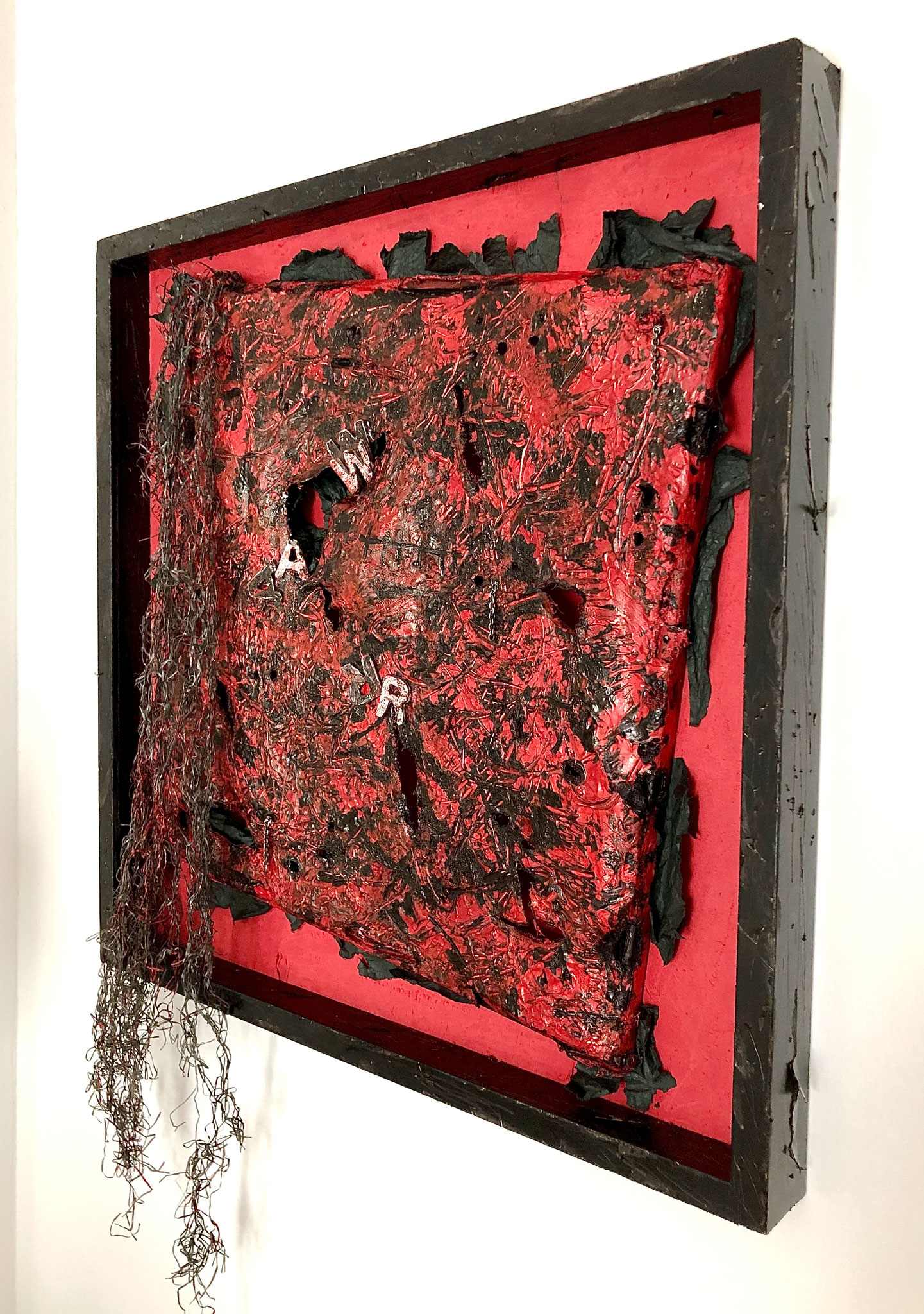 WAR (70x52x4,5 cm)