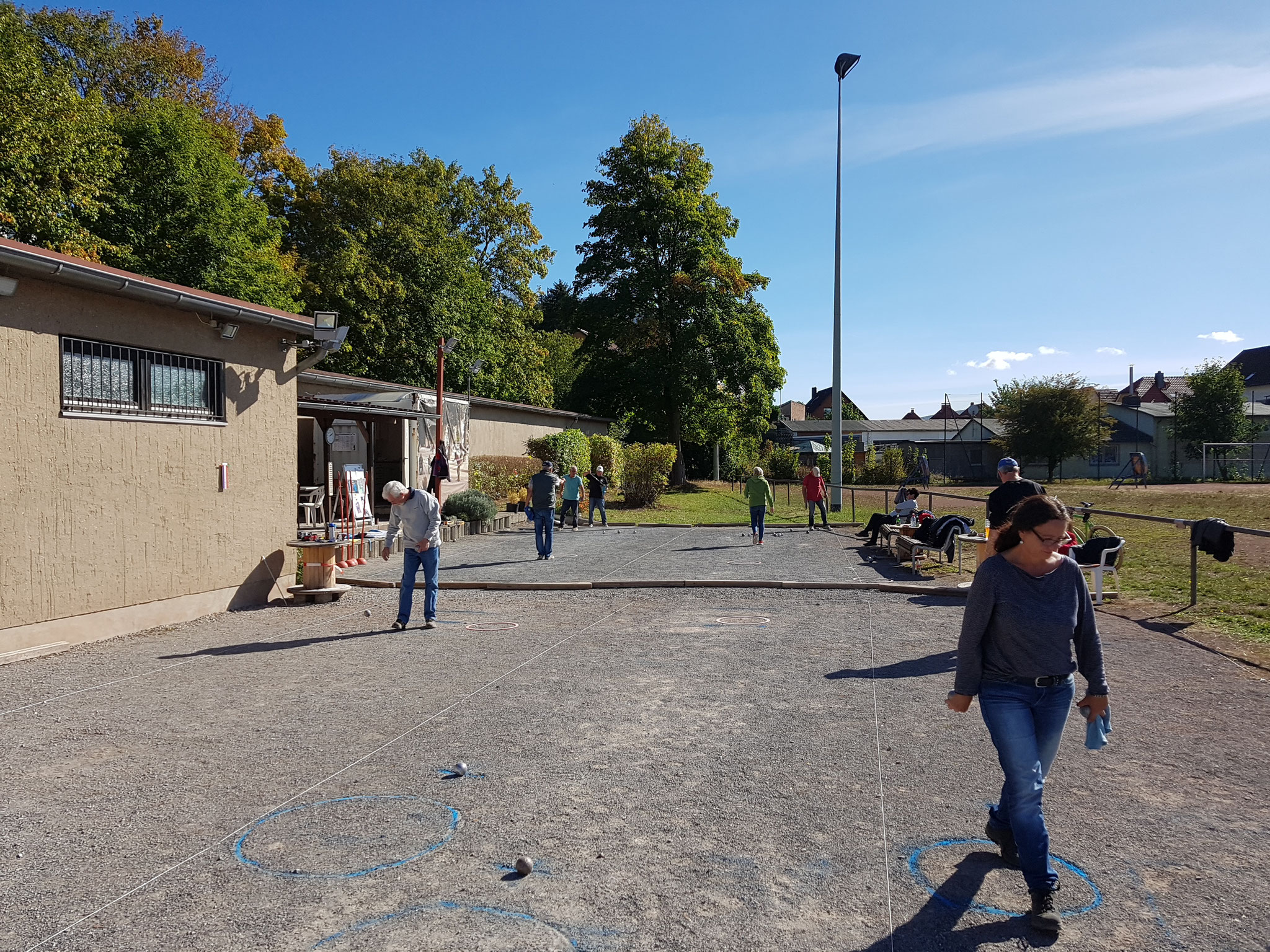 Unser alter Platz vor dem Schützenhaus!