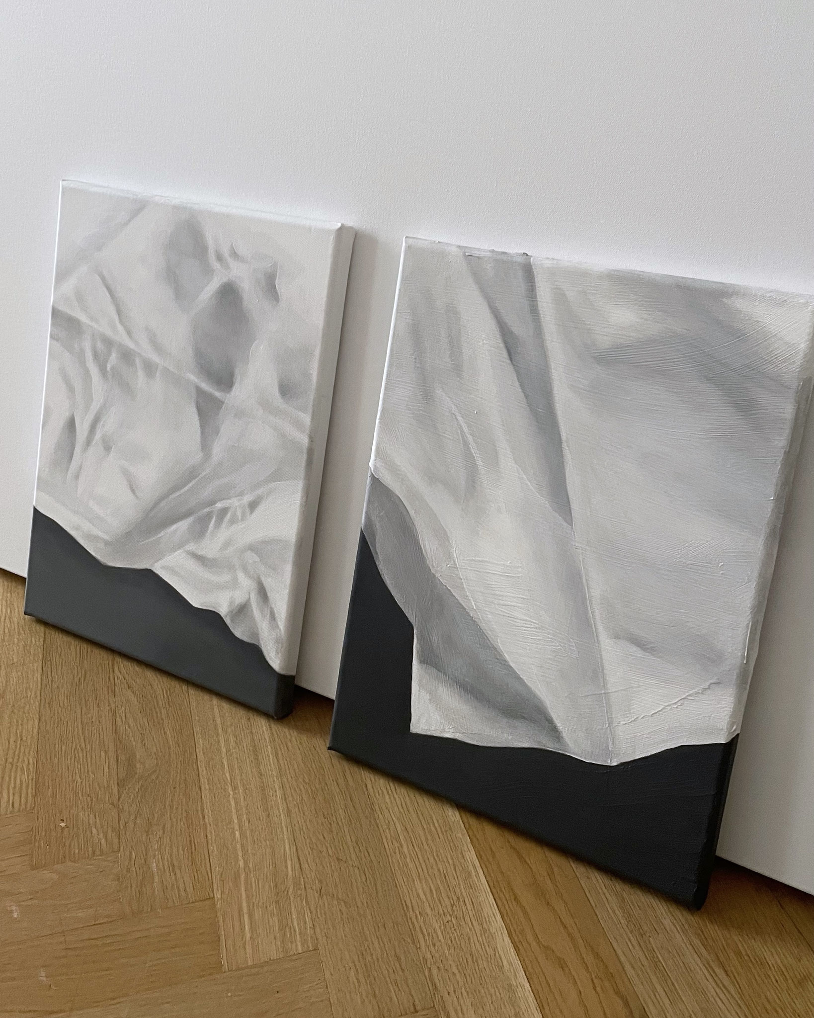 SHEET I + II, acrylic on canvas, 40 x 30 cm, 2024