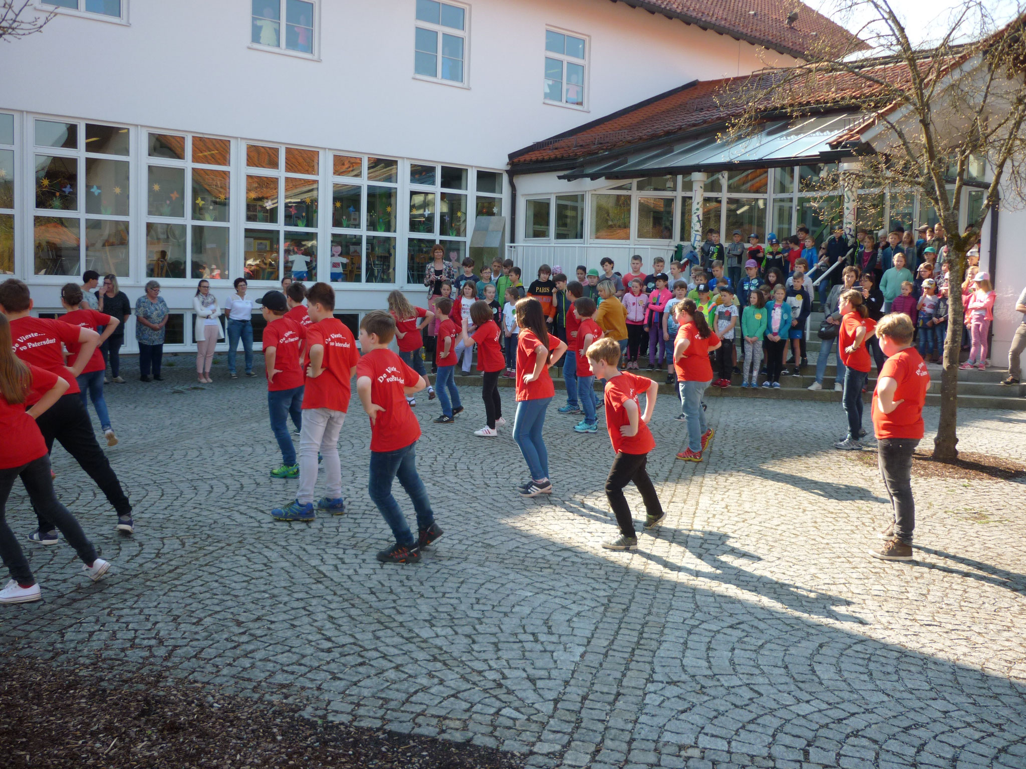 Tänze der 4. Klasse