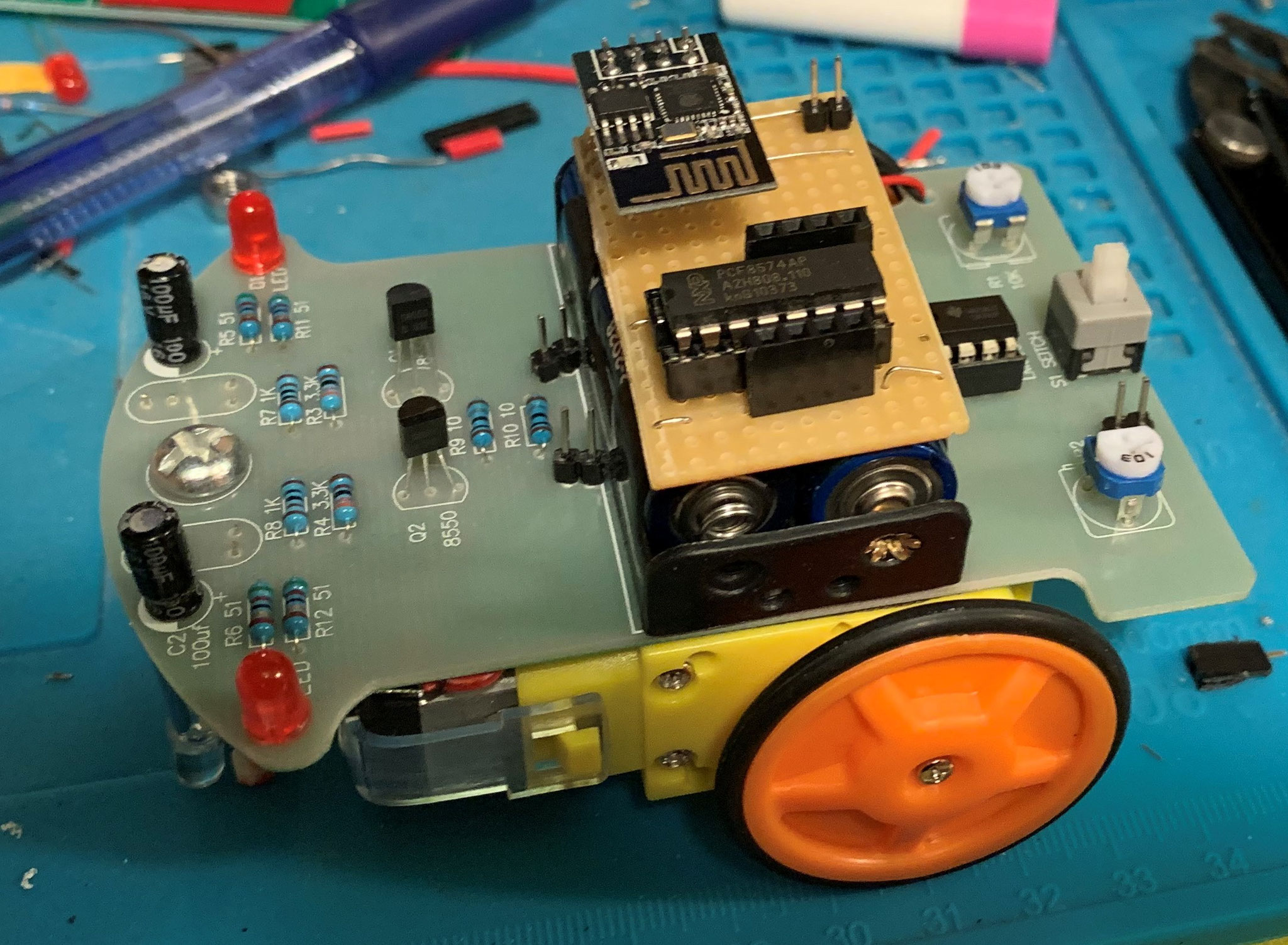 Line Follower with ESP32CAM TekyInBlack