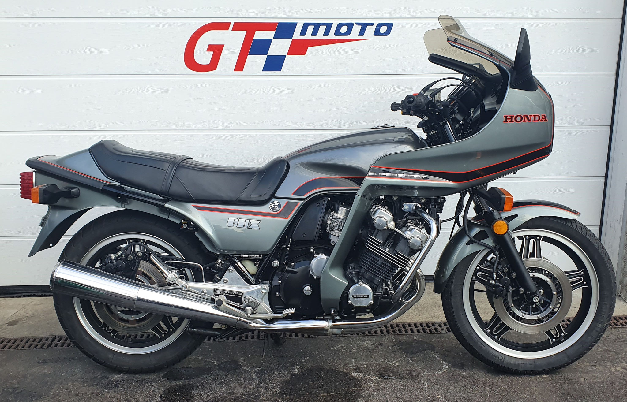 HONDA CBX SC06