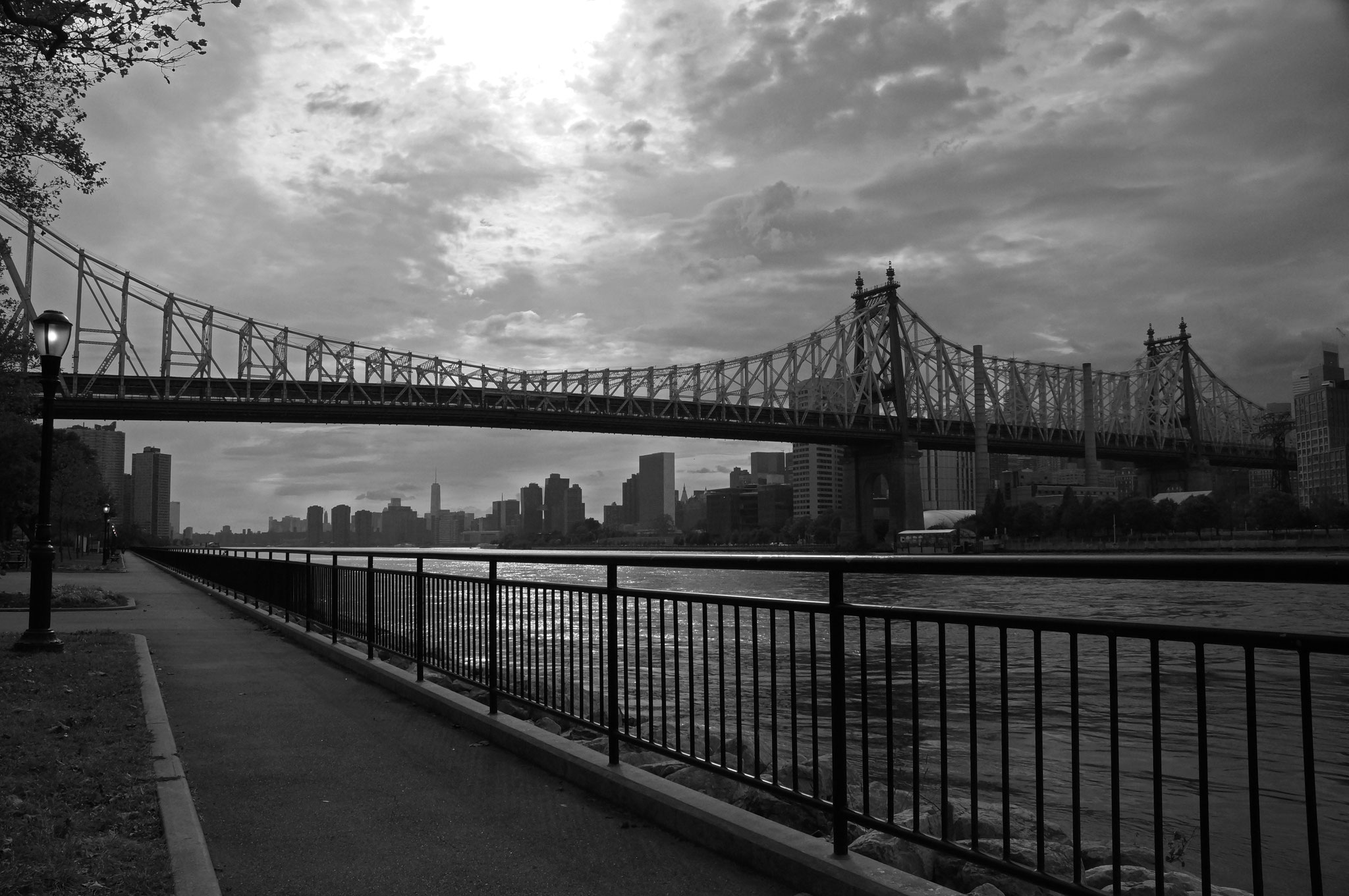 Manhattan Bridge, Queens view