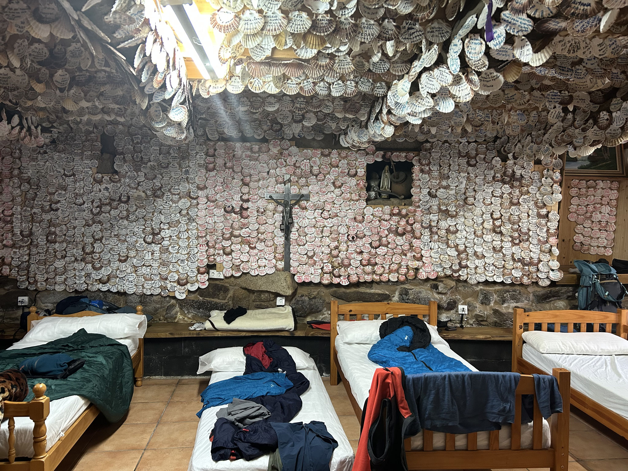 Tolle Albergue mit tausenden von Muscheln