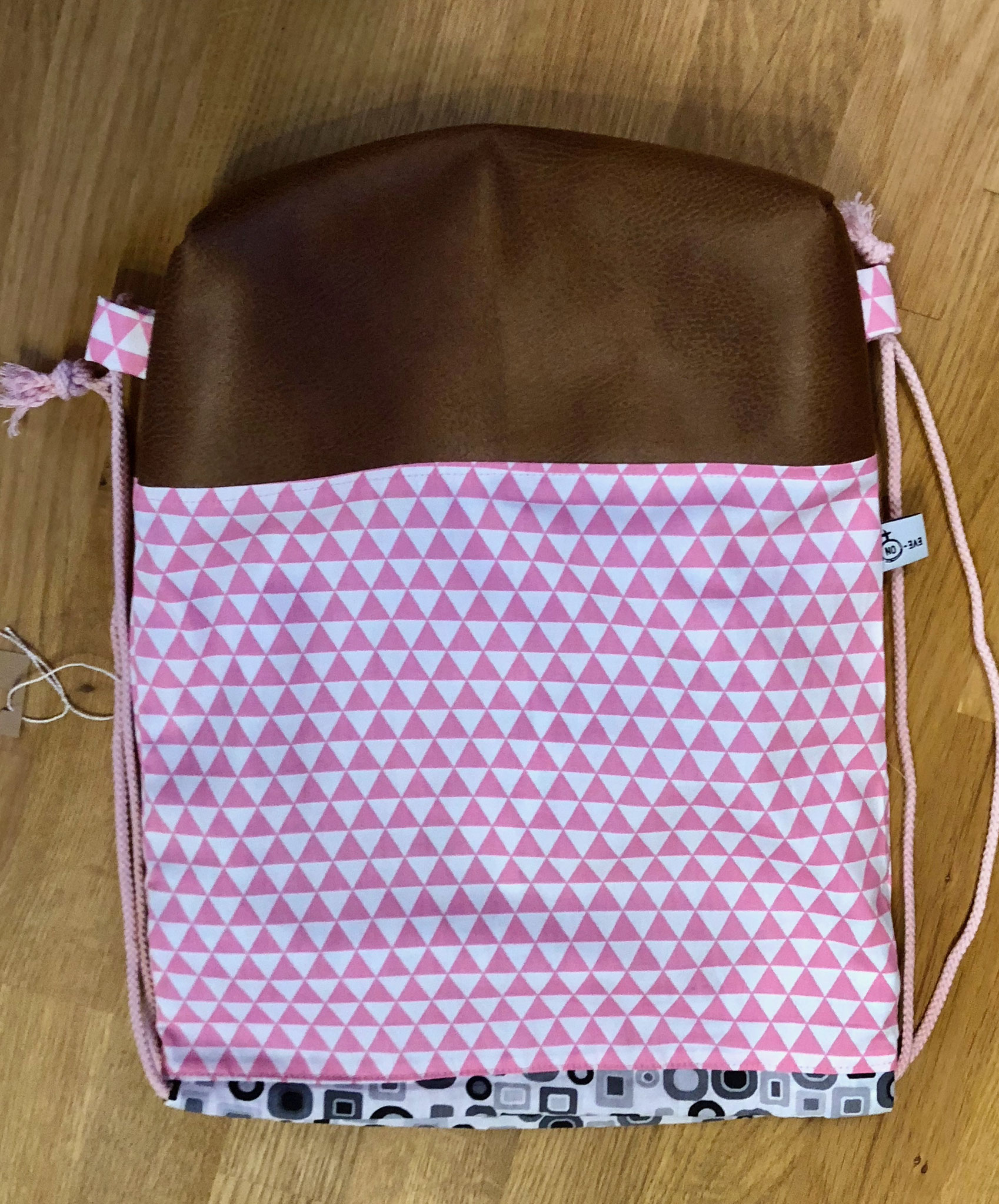 7008 Pink Dreiecke