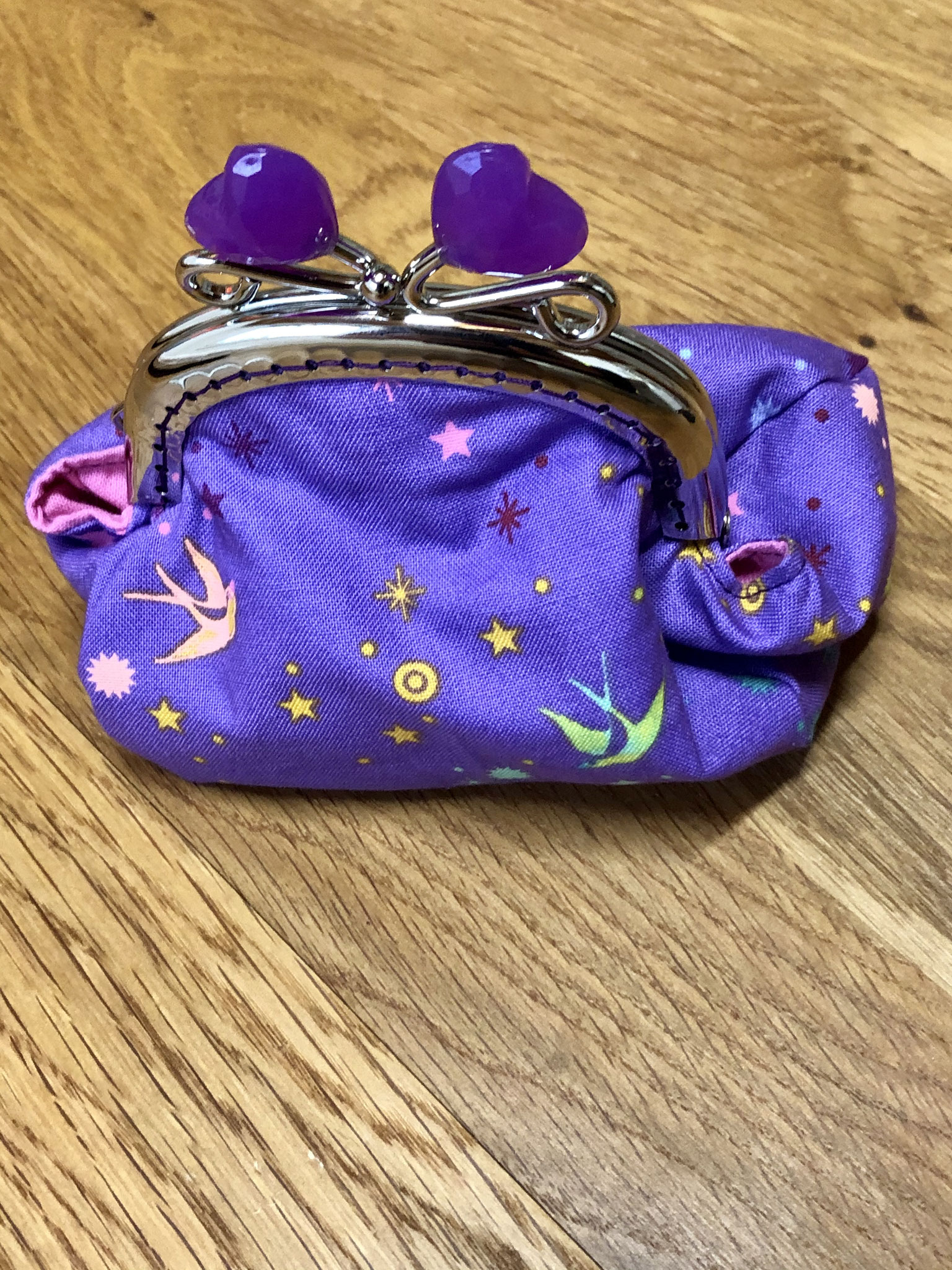 3104 Schwalben lila CHF 35.00