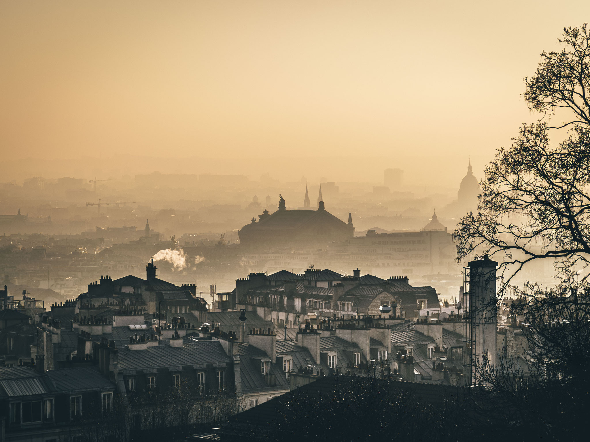 Paris, un matin brumeux