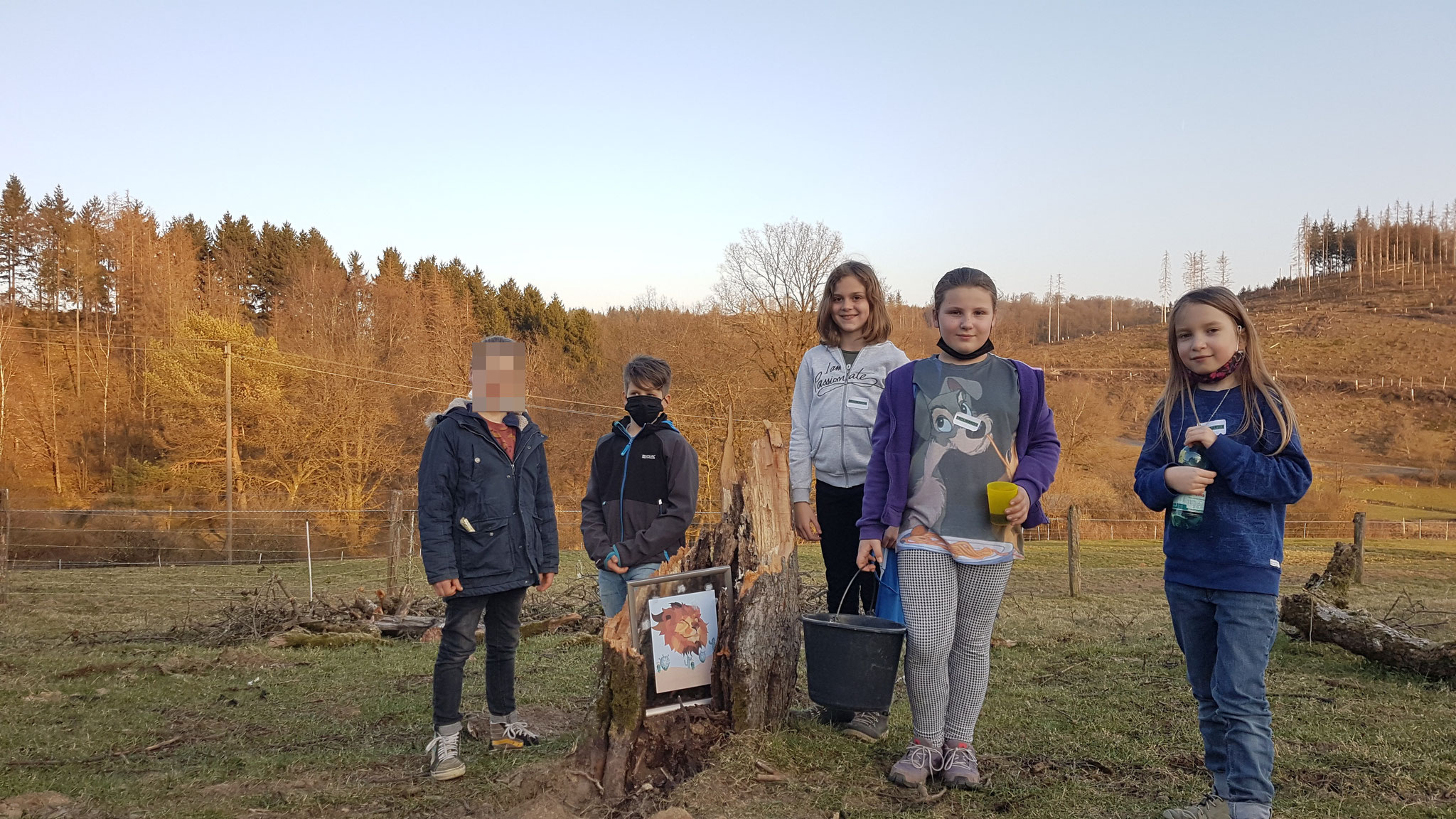 Ein wilder Löwe lauerte ebenfalls in den Wälder. Ihn mussten die Kinder besiegen, um an die Zutat "Löwenhaar" zu kommen.