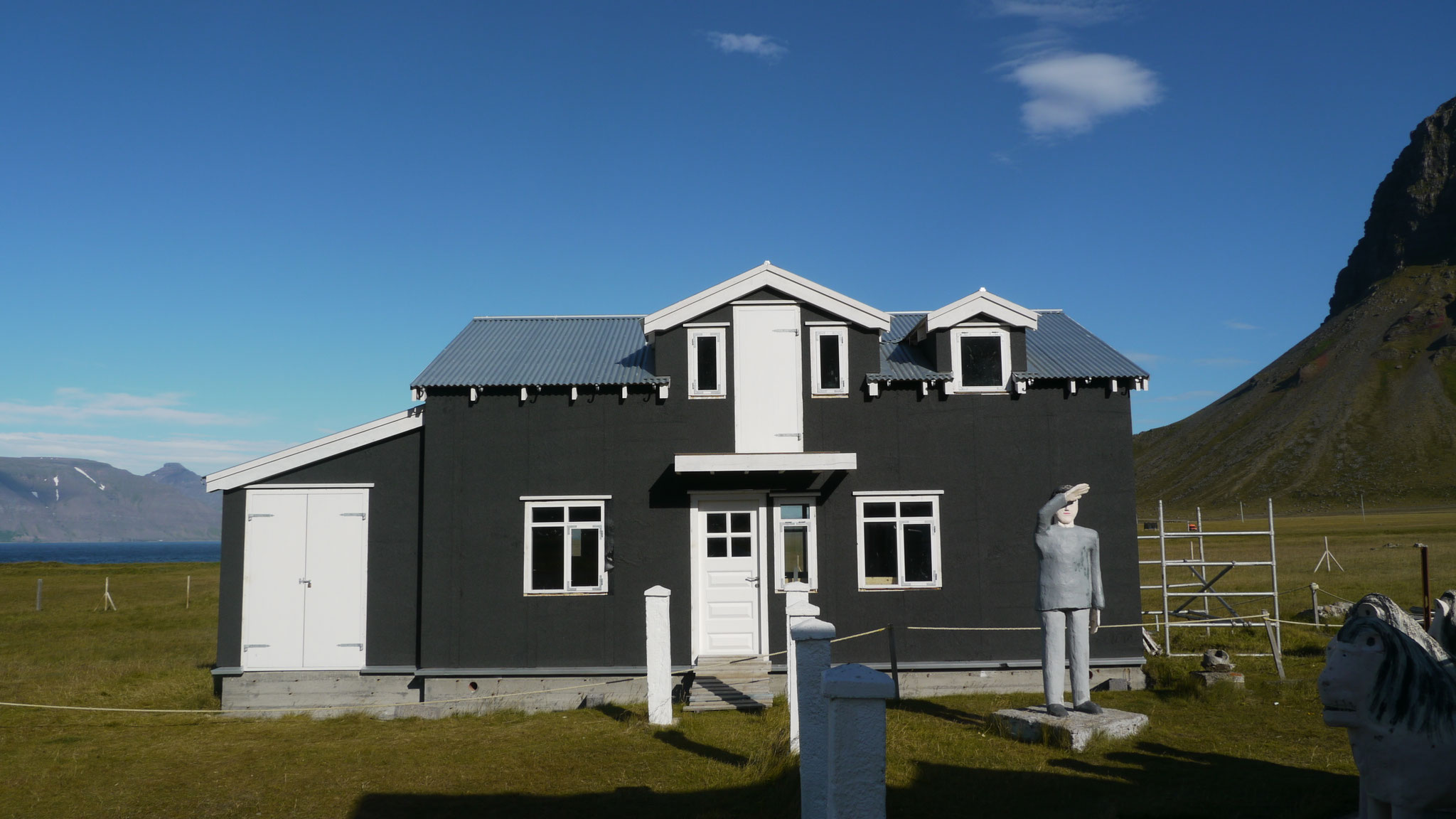 The rebuildet Samuels living house on 2016, the process will continued in the next years