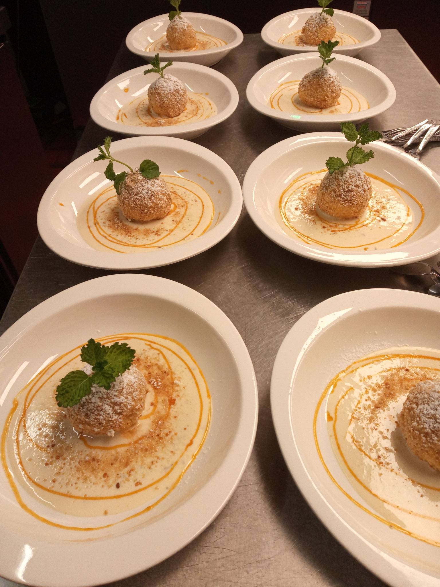 Marillenknödel/Vanillesoße
