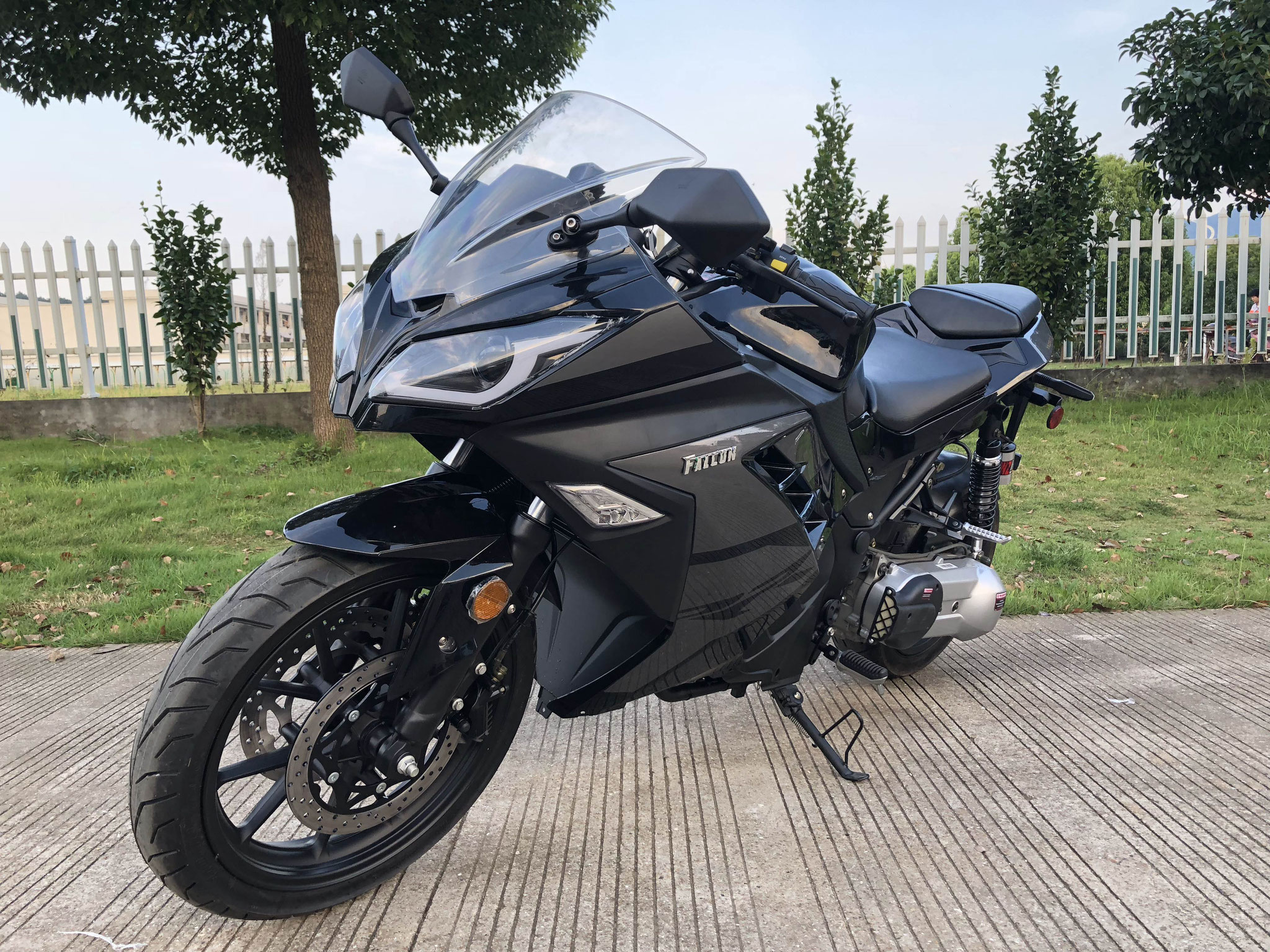 vitacci falcon 250cc