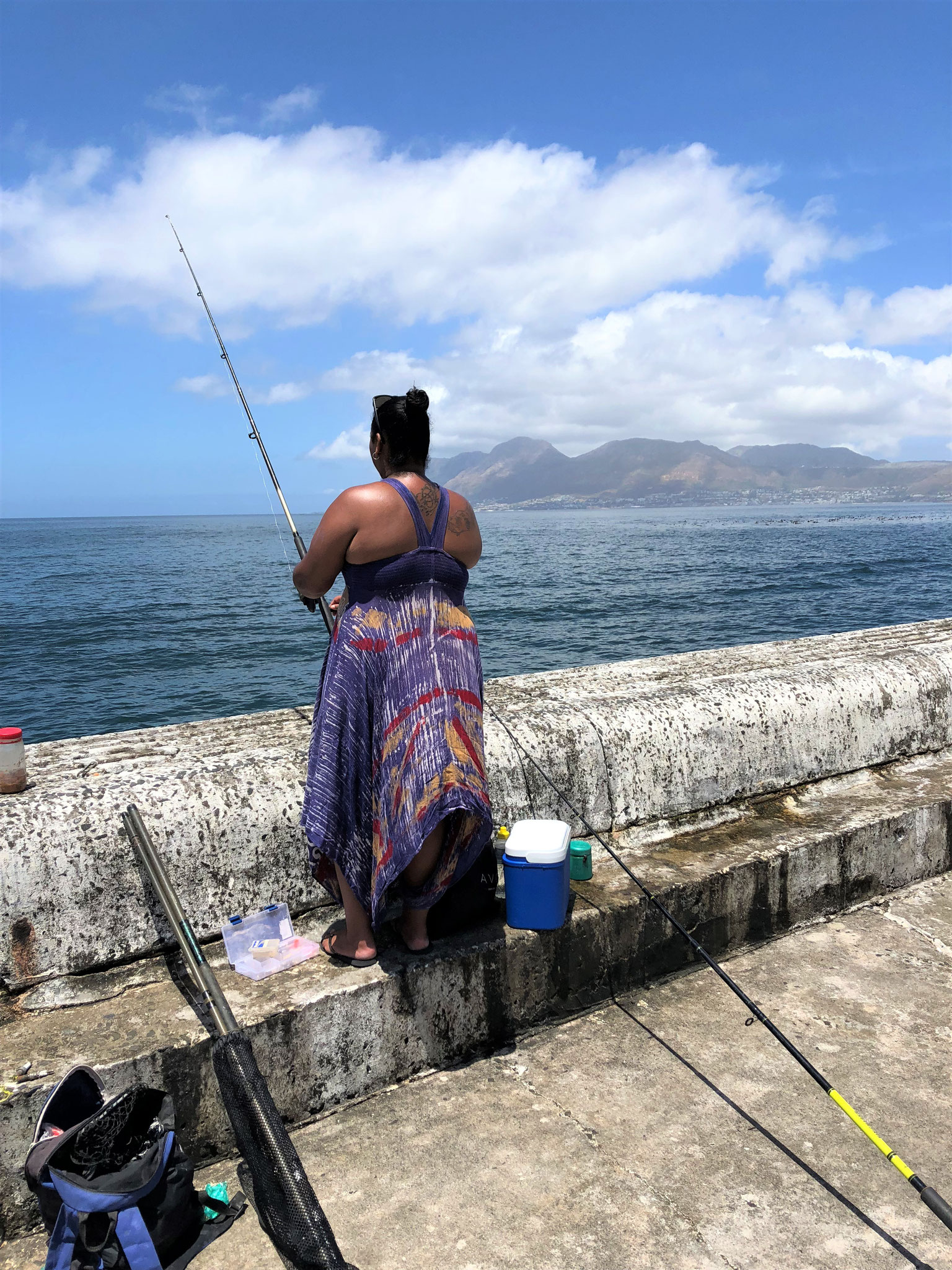 PEOPLE | Fishing Woman, Harbour, Kalk Bay, Western Cape, South Africa, Westkap, Südafrika