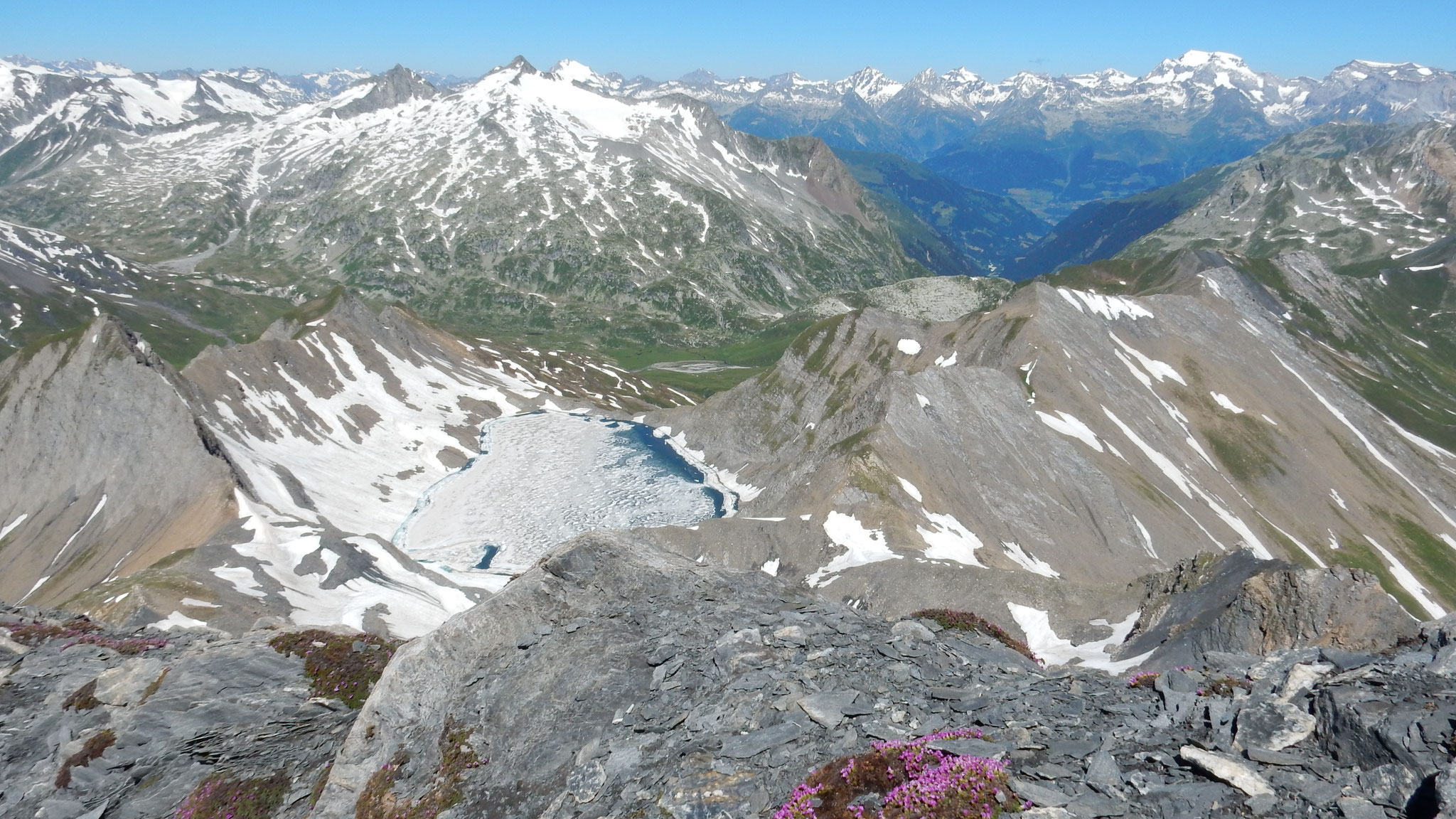 Tiefblick zum Lago Nero